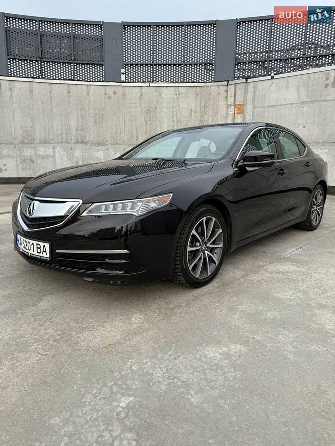 Acura TLX 2015 VIN 19UUB2F59FA022531 фото оголошення 2 з 31