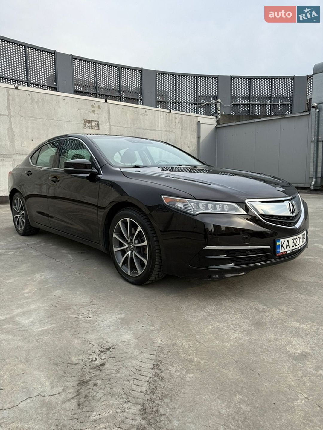 Acura TLX 2015 VIN 19UUB2F59FA022531 фото оголошення 4 з 31