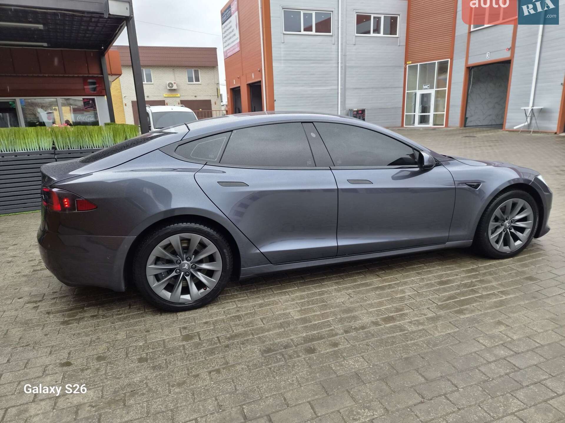 Tesla Model S 2019 VIN 5YJSA1E21KF306103 фото оголошення 3 з 25