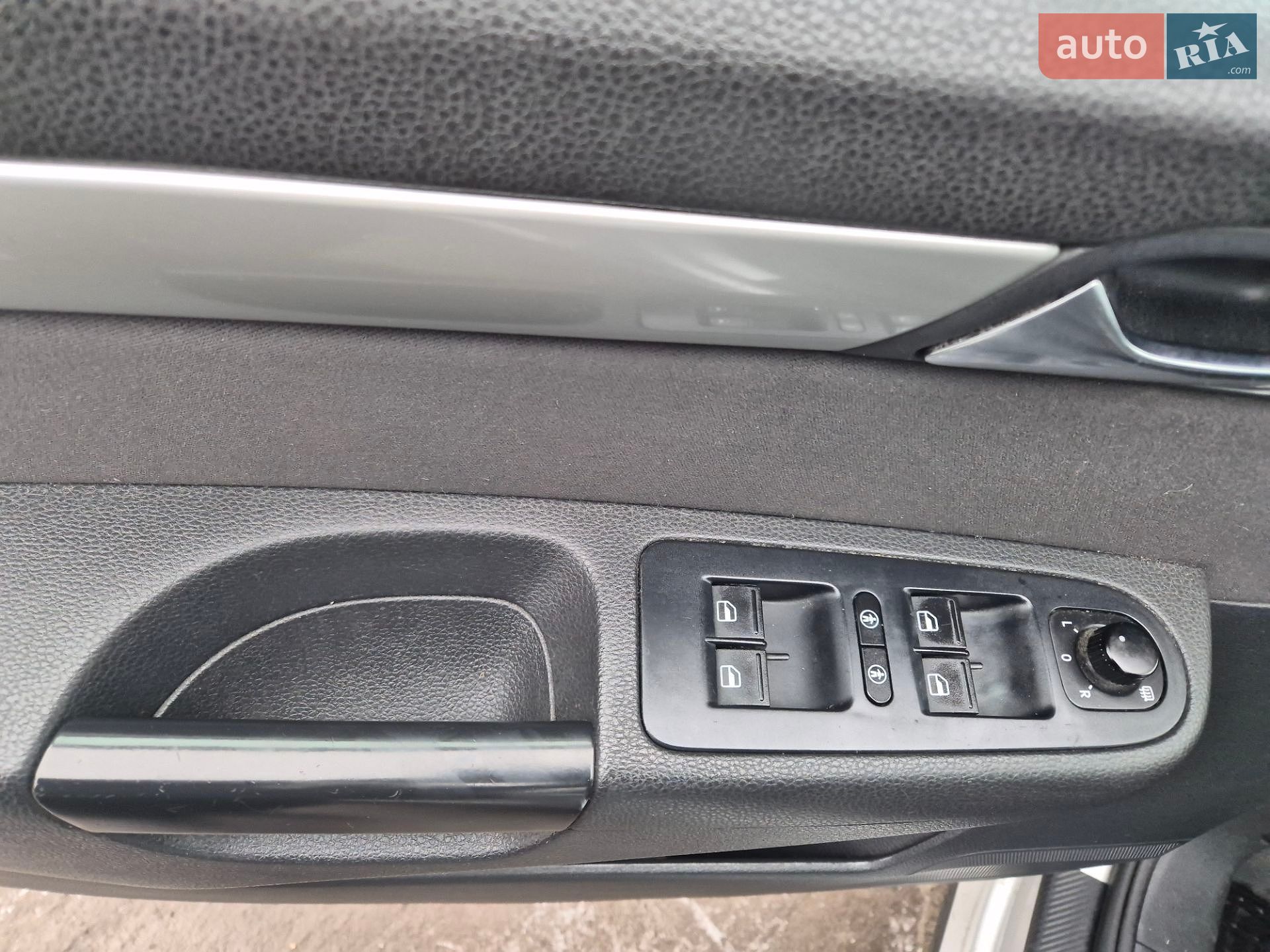 Volkswagen Sharan 2012 VIN WVWZZZ7NZCV013252 фото оголошення 26 з 42
