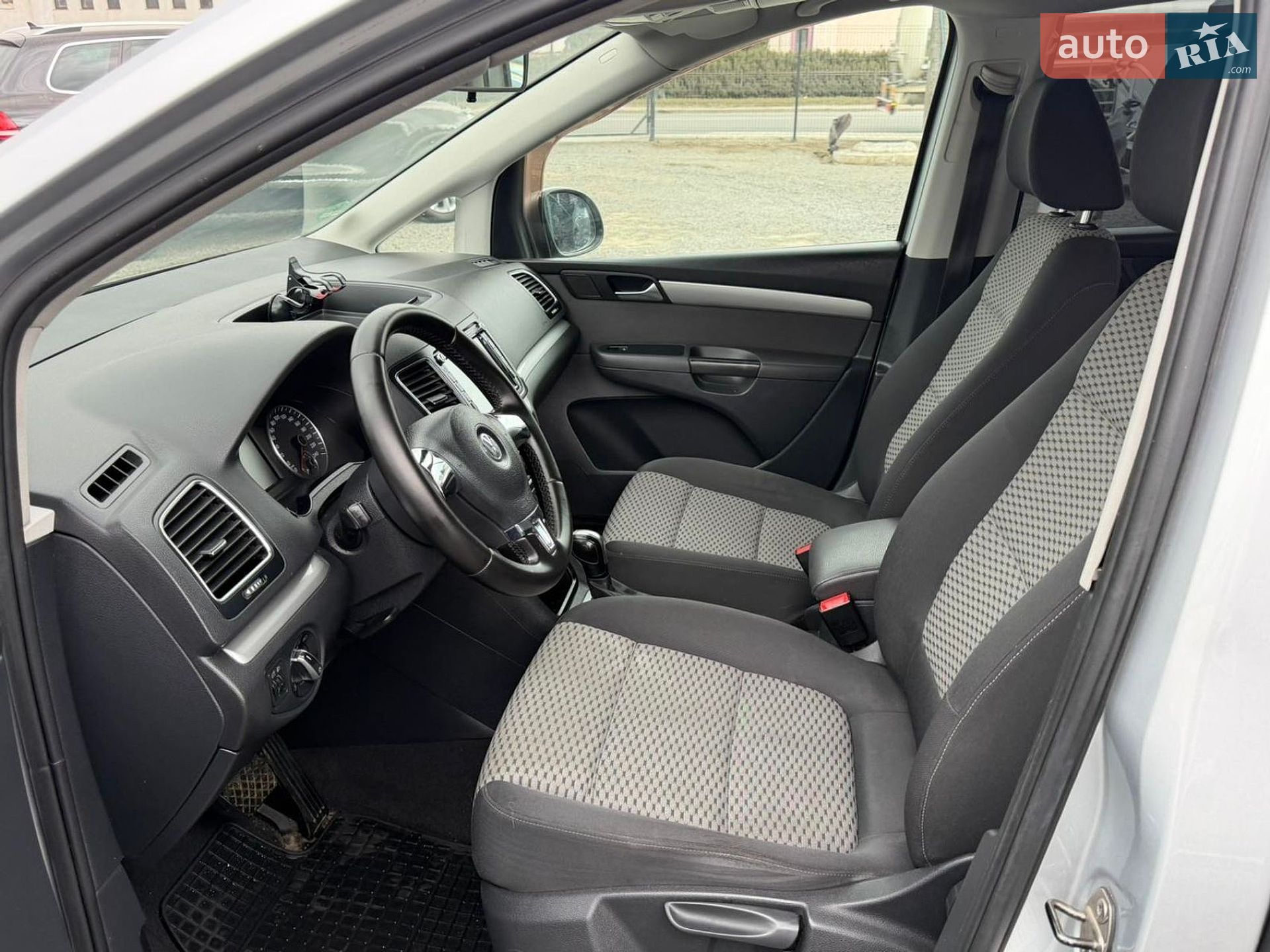 Volkswagen Sharan 2012 VIN WVWZZZ7NZCV013252 фото оголошення 25 з 42