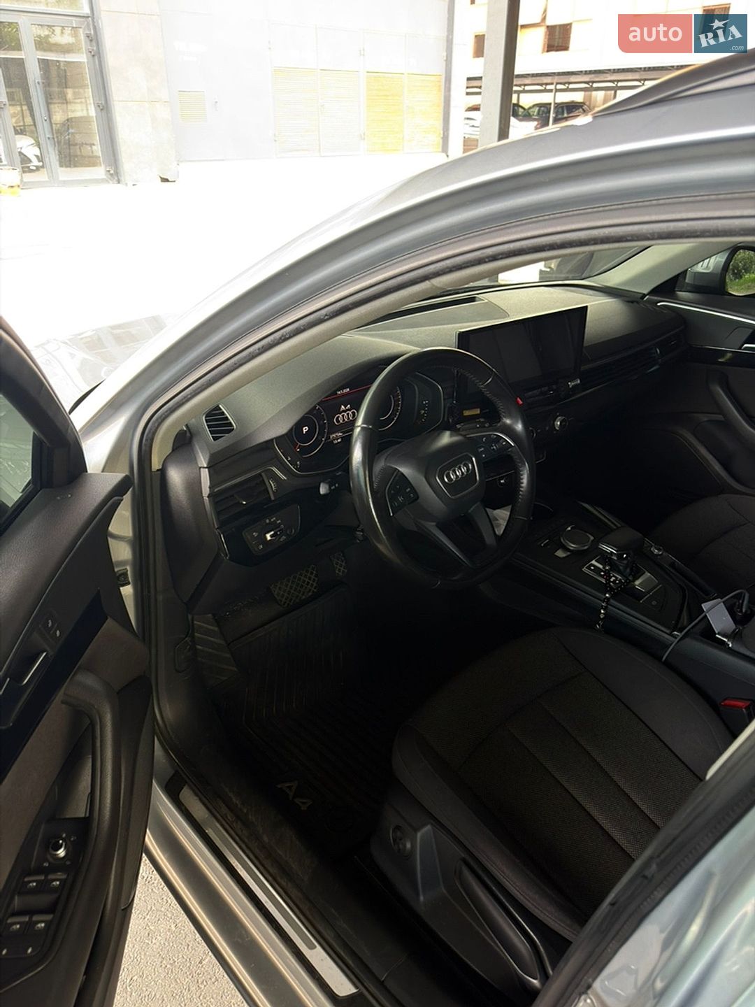 Audi A4 2016 VIN WAUZZZF41HA067432 фото оголошення 13 з 16