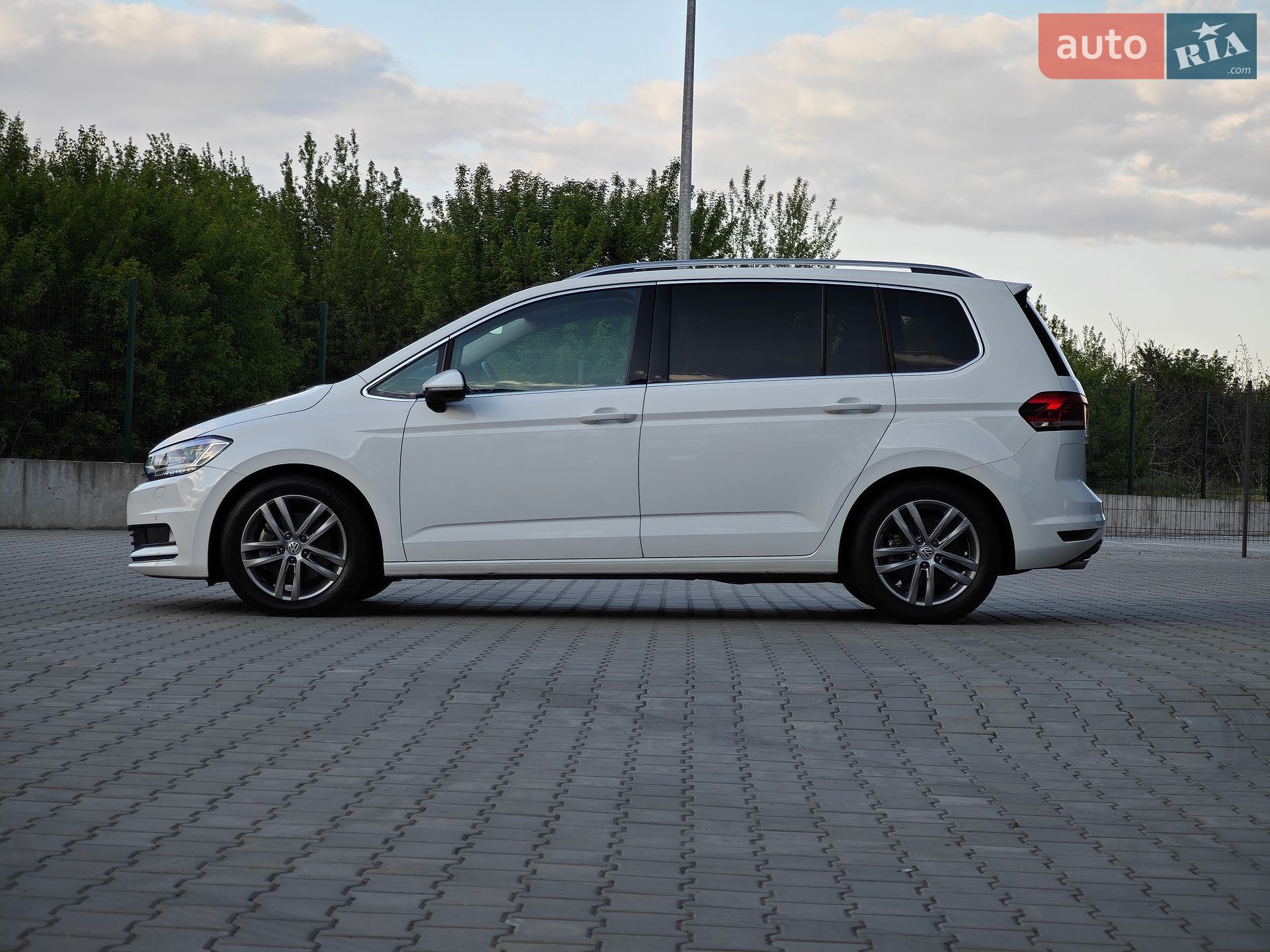 Volkswagen Touran 2019 VIN WVGZZZ1TZKW051767 фото оголошення 6 з 69
