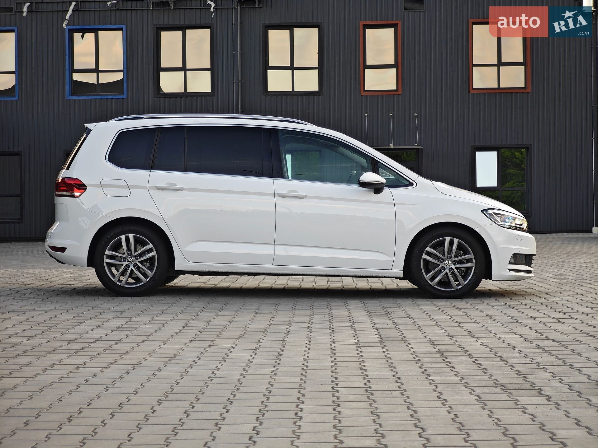 Volkswagen Touran 2019 VIN WVGZZZ1TZKW051767 фото оголошення 5 з 69