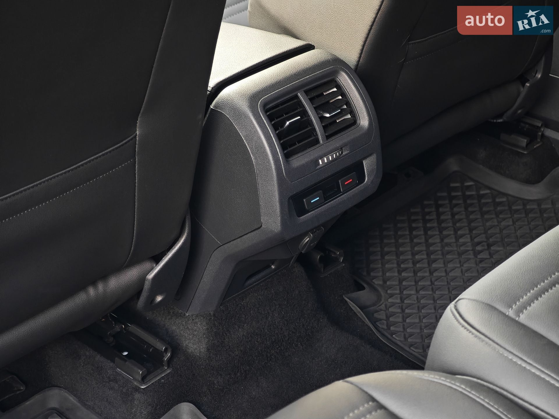 Volkswagen Touran 2019 VIN WVGZZZ1TZKW051767 фото оголошення 25 з 69