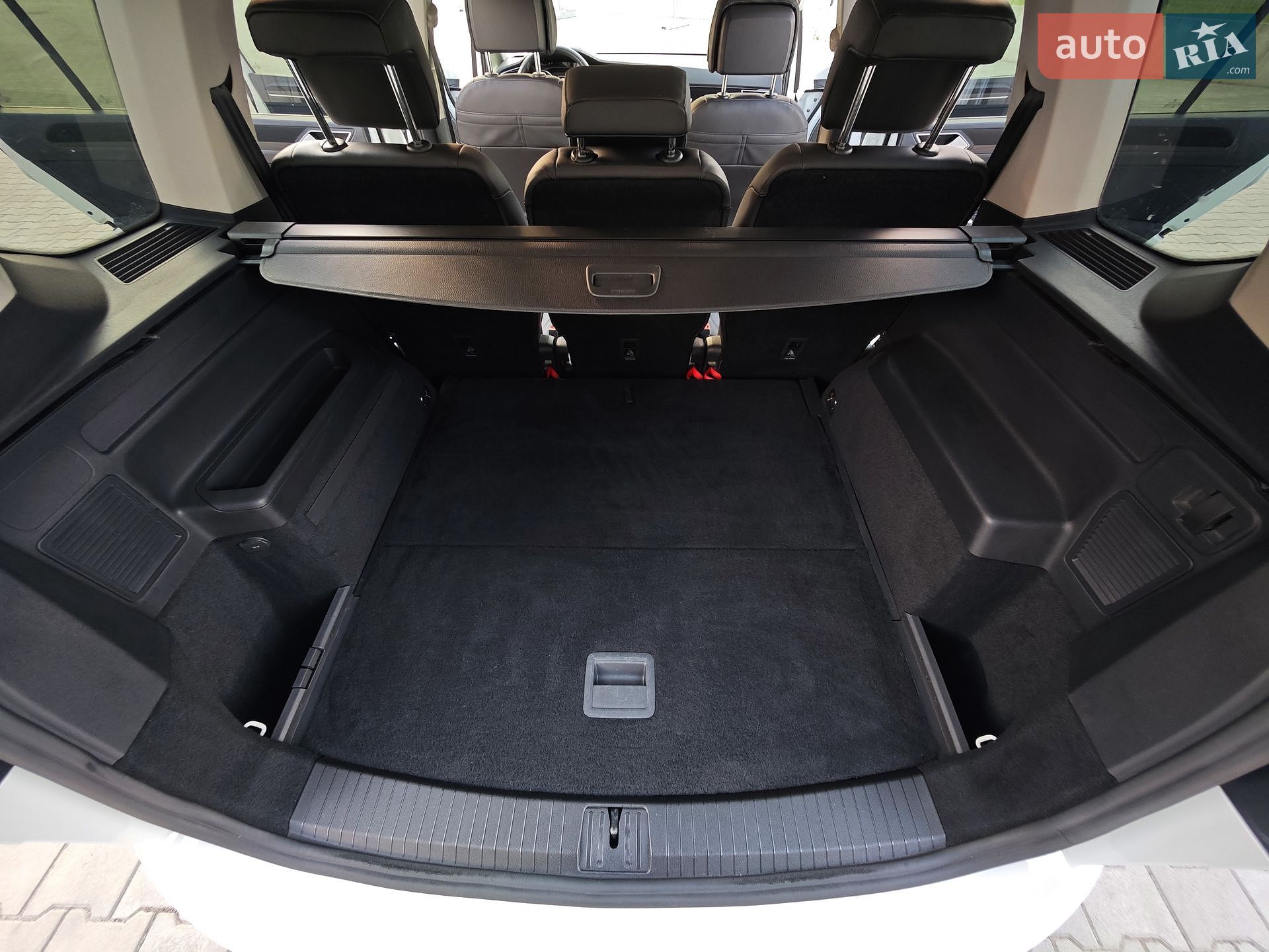 Volkswagen Touran 2019 VIN WVGZZZ1TZKW051767 фото оголошення 28 з 69