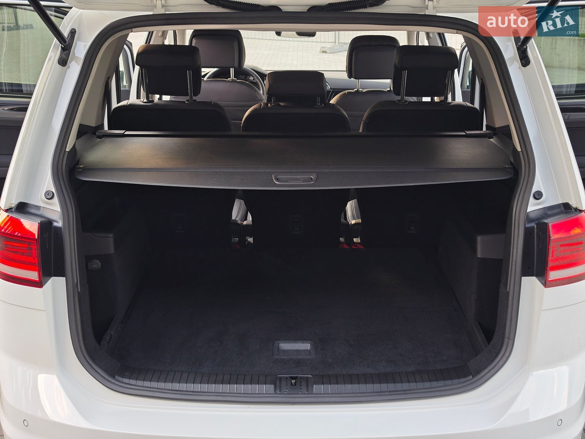 Volkswagen Touran 2019 VIN WVGZZZ1TZKW051767 фото оголошення 27 з 69