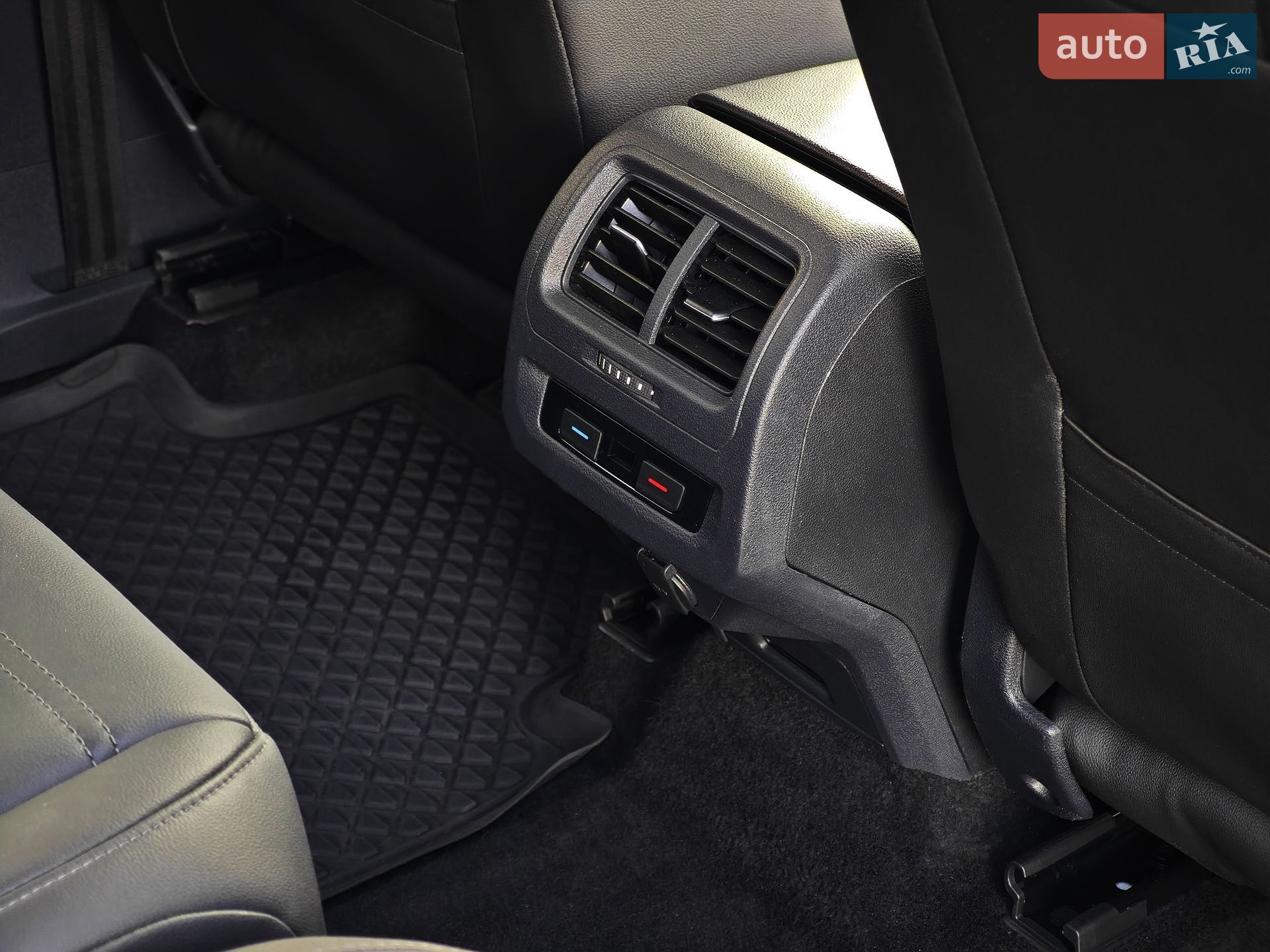 Volkswagen Touran 2019 VIN WVGZZZ1TZKW051767 фото оголошення 34 з 69