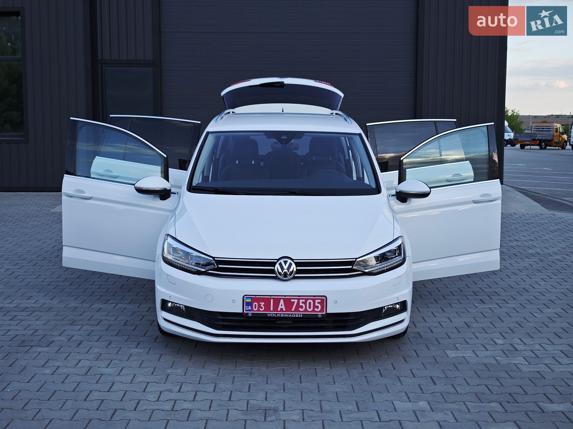 Volkswagen Touran 2019 VIN WVGZZZ1TZKW051767 фото оголошення 44 з 69