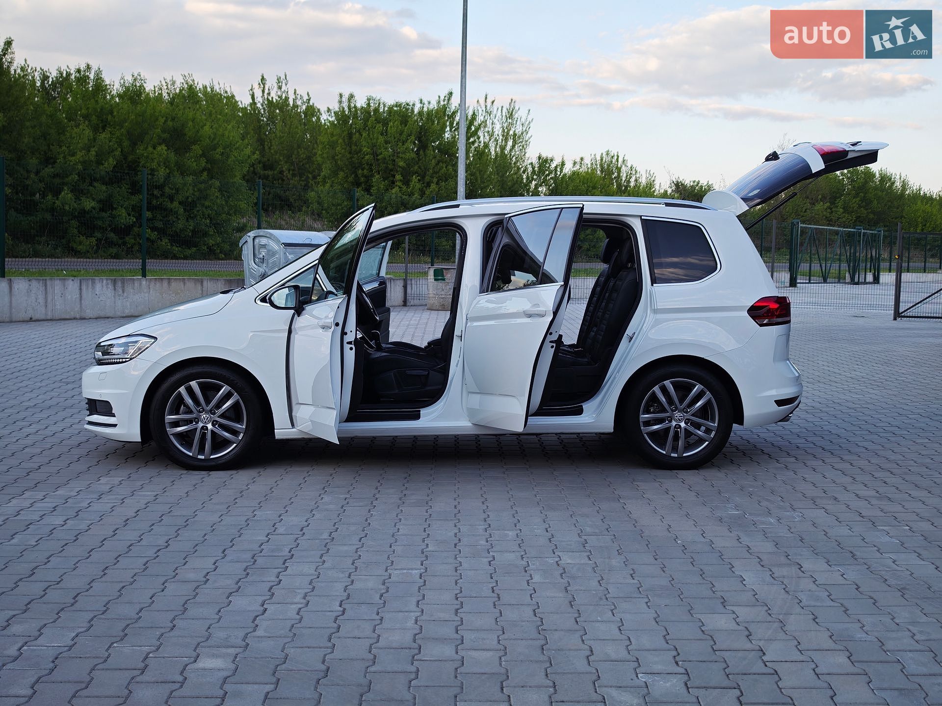 Volkswagen Touran 2019 VIN WVGZZZ1TZKW051767 фото оголошення 46 з 69