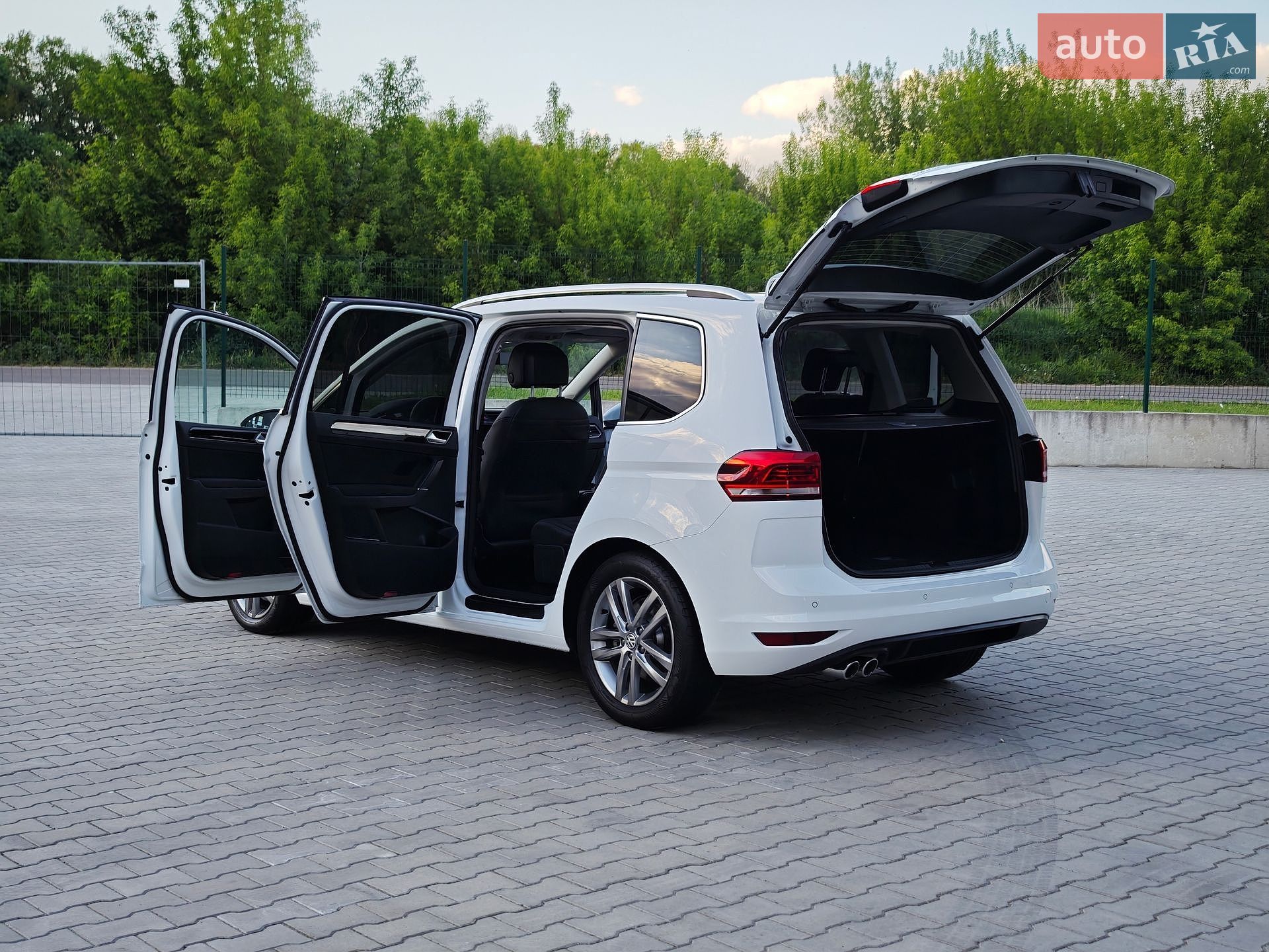 Volkswagen Touran 2019 VIN WVGZZZ1TZKW051767 фото оголошення 48 з 69