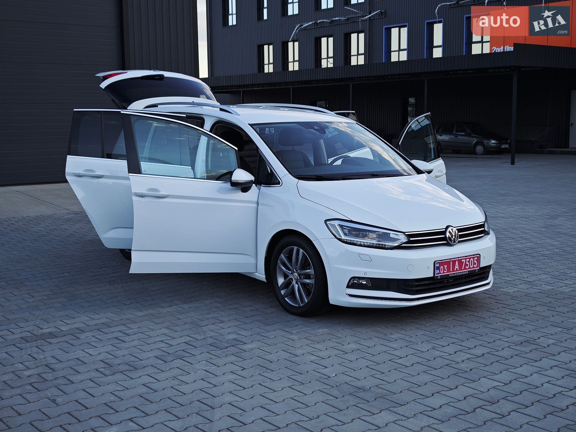 Volkswagen Touran 2019 VIN WVGZZZ1TZKW051767 фото оголошення 45 з 69