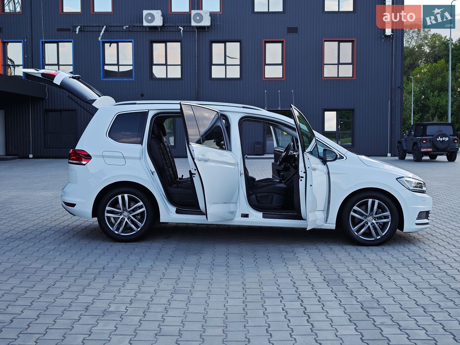 Volkswagen Touran 2019 VIN WVGZZZ1TZKW051767 фото оголошення 47 з 69