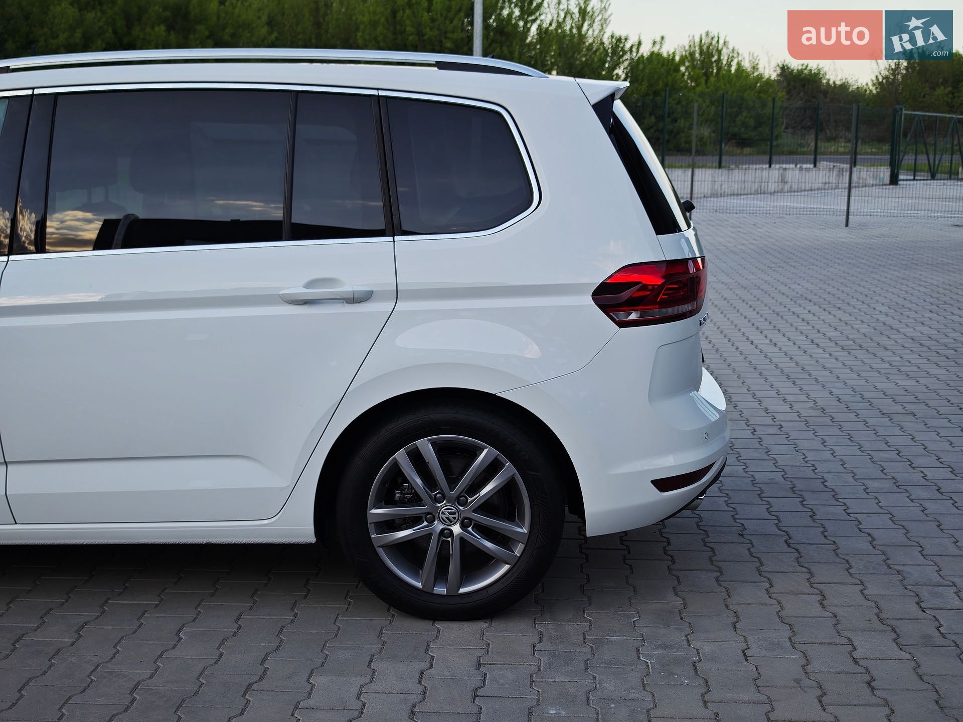 Volkswagen Touran 2019 VIN WVGZZZ1TZKW051767 фото оголошення 11 з 69