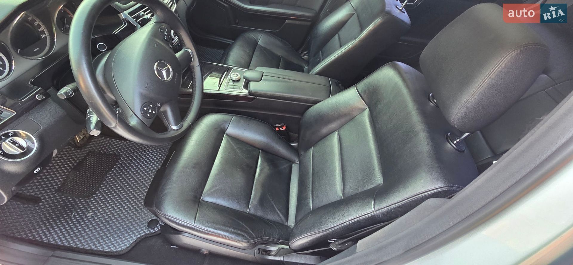 Mercedes-Benz E-Class 2011 VIN WDD2120232A425516 фото оголошення 15 з 32