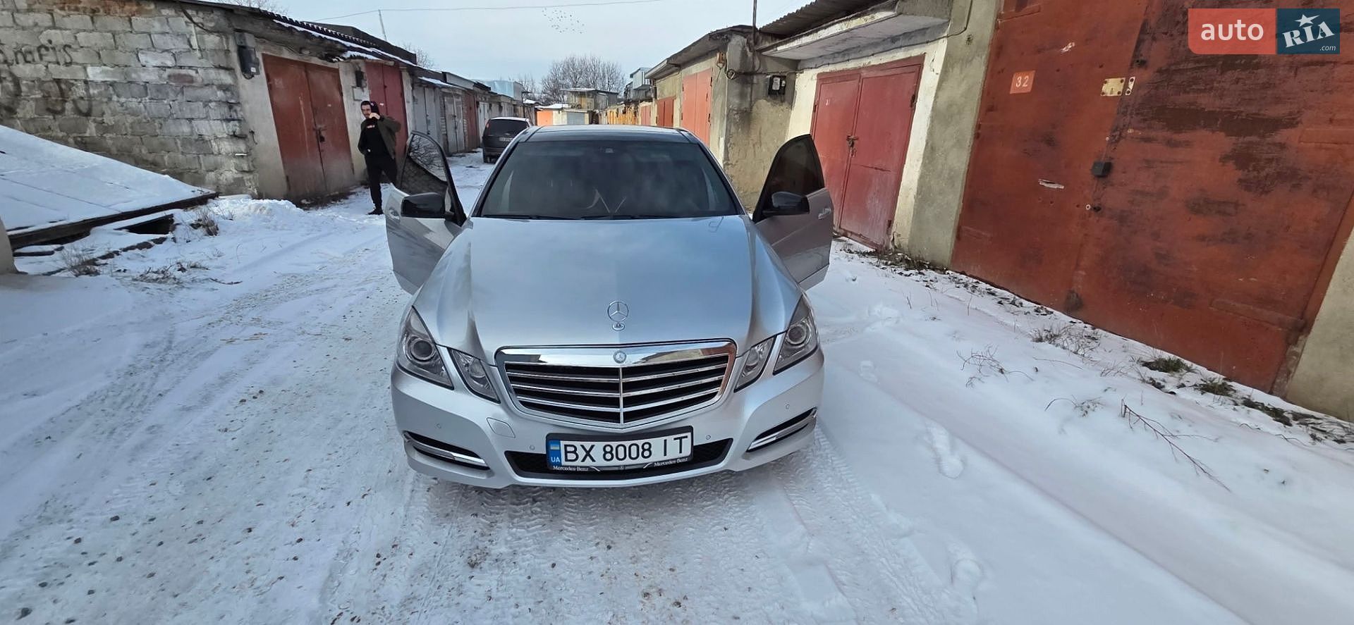 Mercedes-Benz E-Class 2011 VIN WDD2120232A425516 фото оголошення 27 з 32