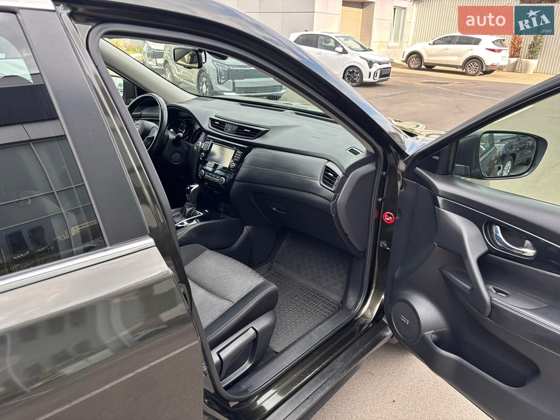 Nissan X-Trail 2021 VIN JN1TCAT32U0124947 фото оголошення 12 з 23