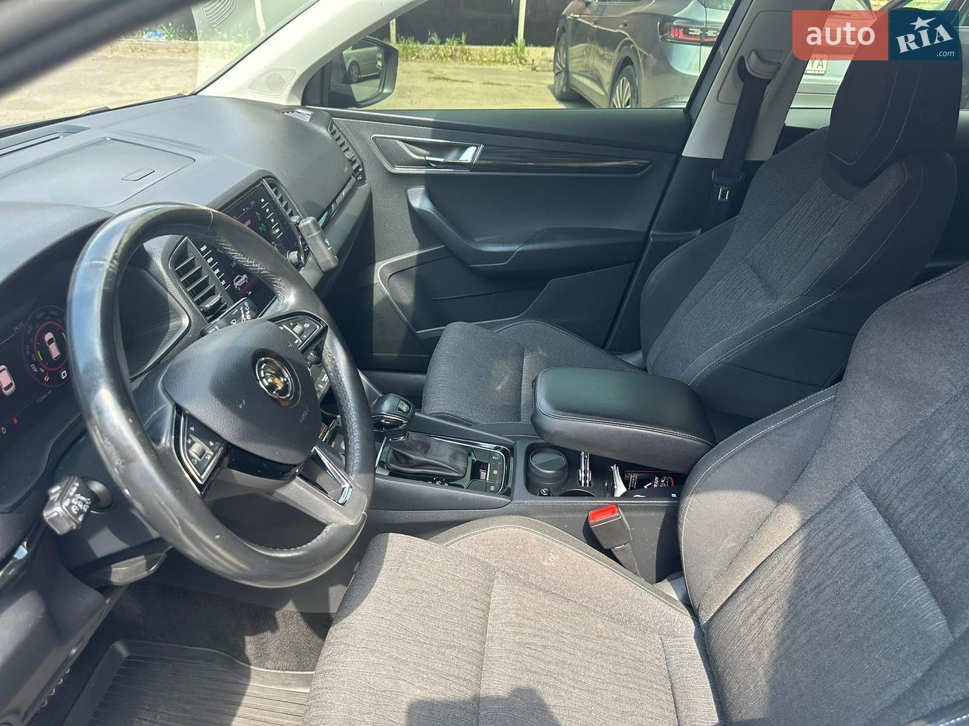 Skoda Karoq 2019 VIN TMBJR6NU6LB200057 фото оголошення 14 з 41