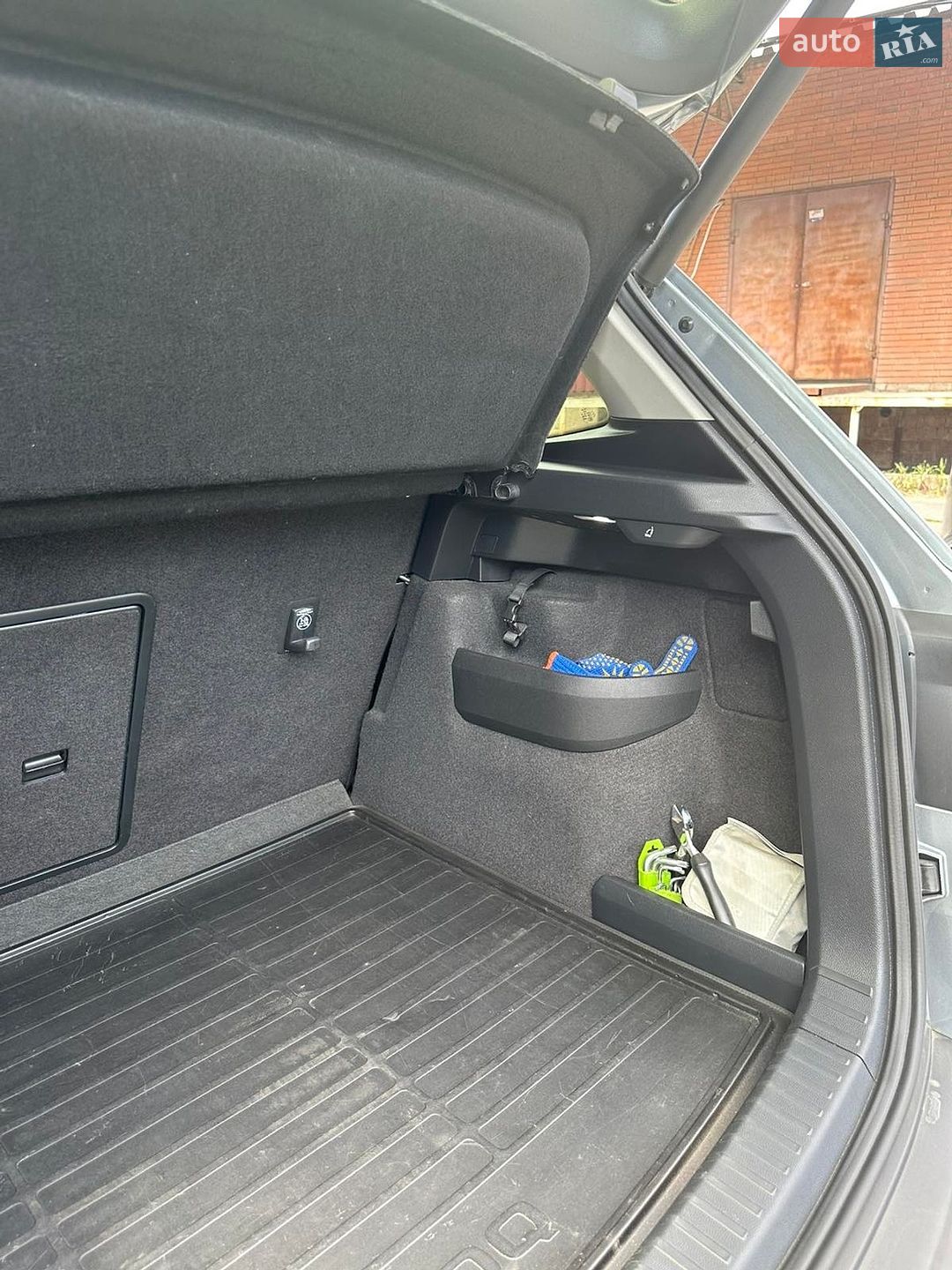 Skoda Karoq 2019 VIN TMBJR6NU6LB200057 фото оголошення 18 з 41