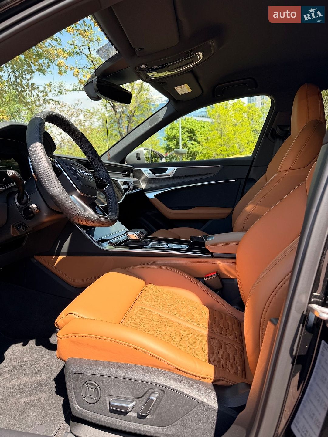 Audi RS6 2025 VIN WUAZZZF29SN906991 фото оголошення 24 з 30