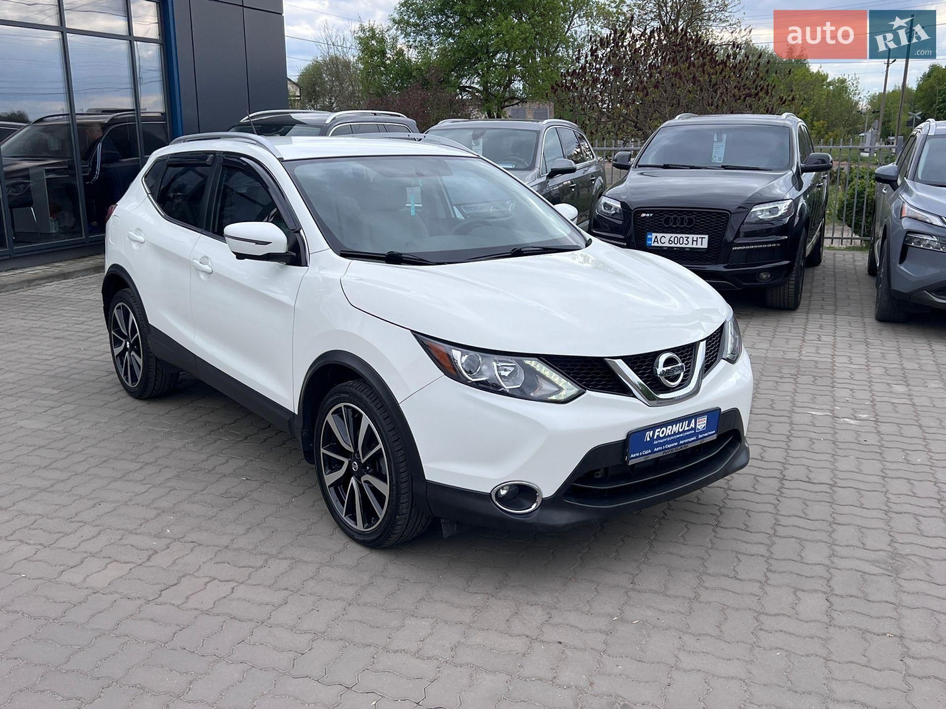 Nissan Rogue Sport 2017 VIN JN1BJ1CR7HW109413 фото оголошення 3 з 51
