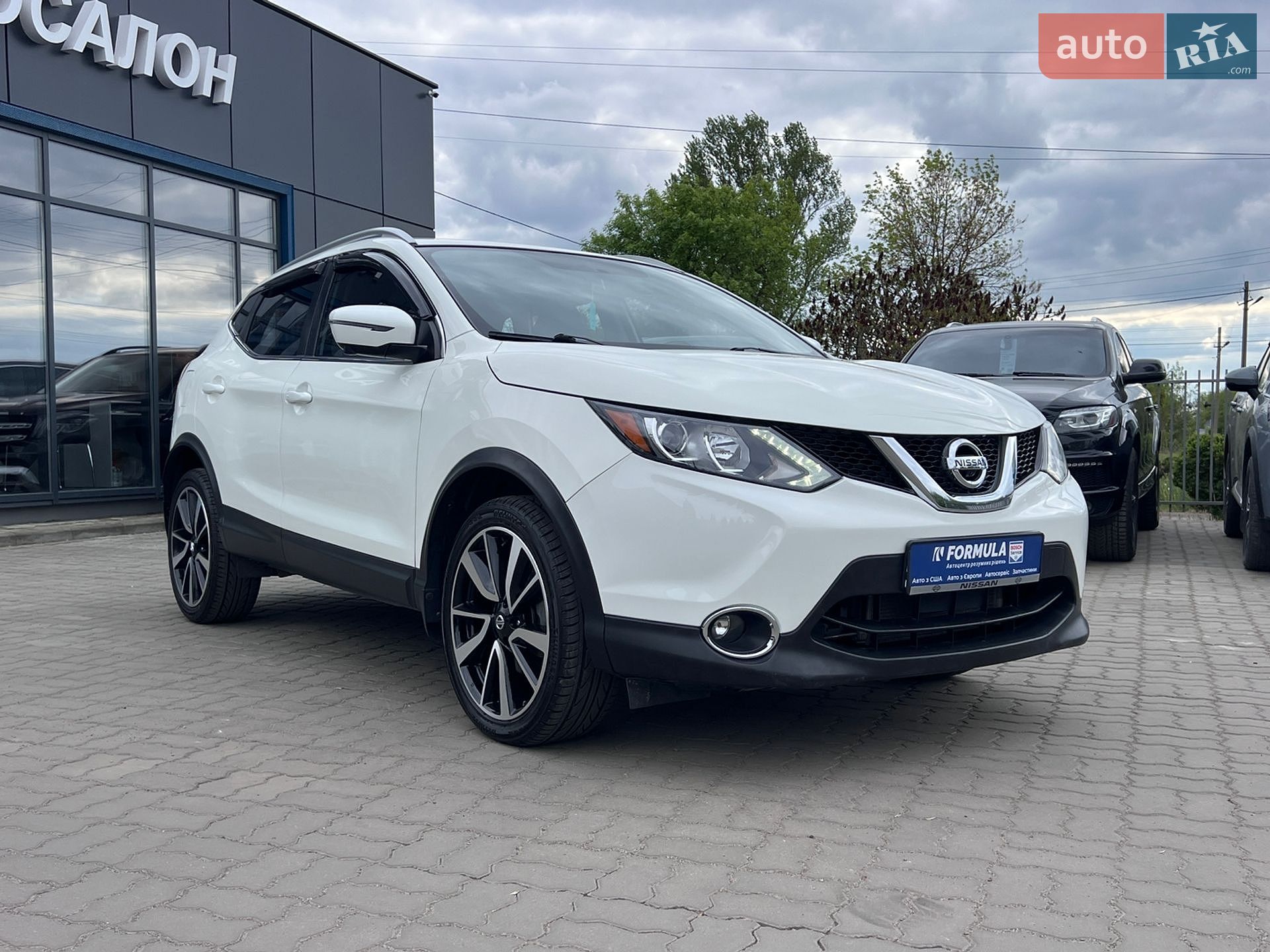 Nissan Rogue Sport 2017 VIN JN1BJ1CR7HW109413 фото оголошення 4 з 51