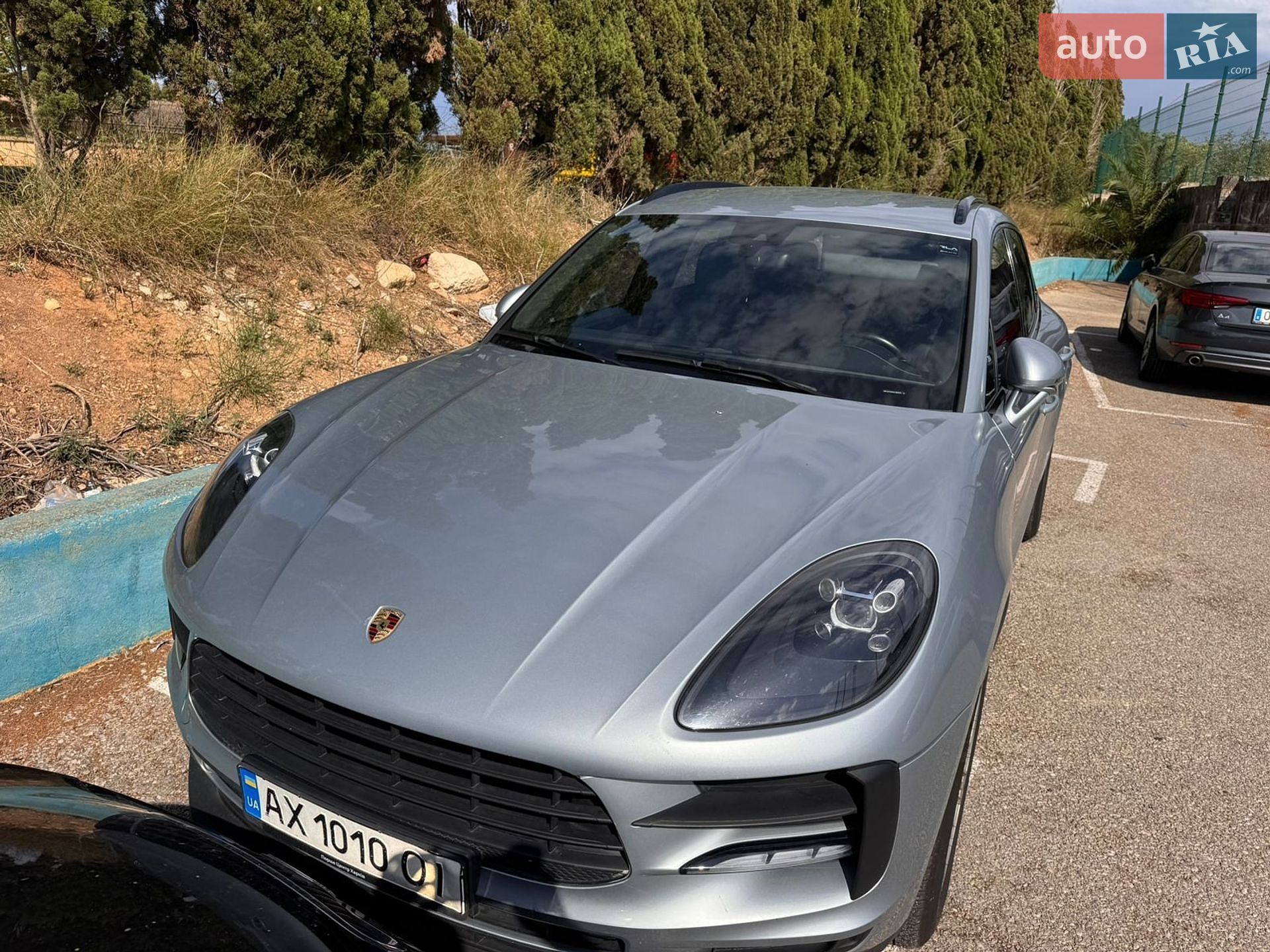 Porsche Macan 2018 VIN WP1ZZZ95ZKLB03273 фото оголошення 2 з 13