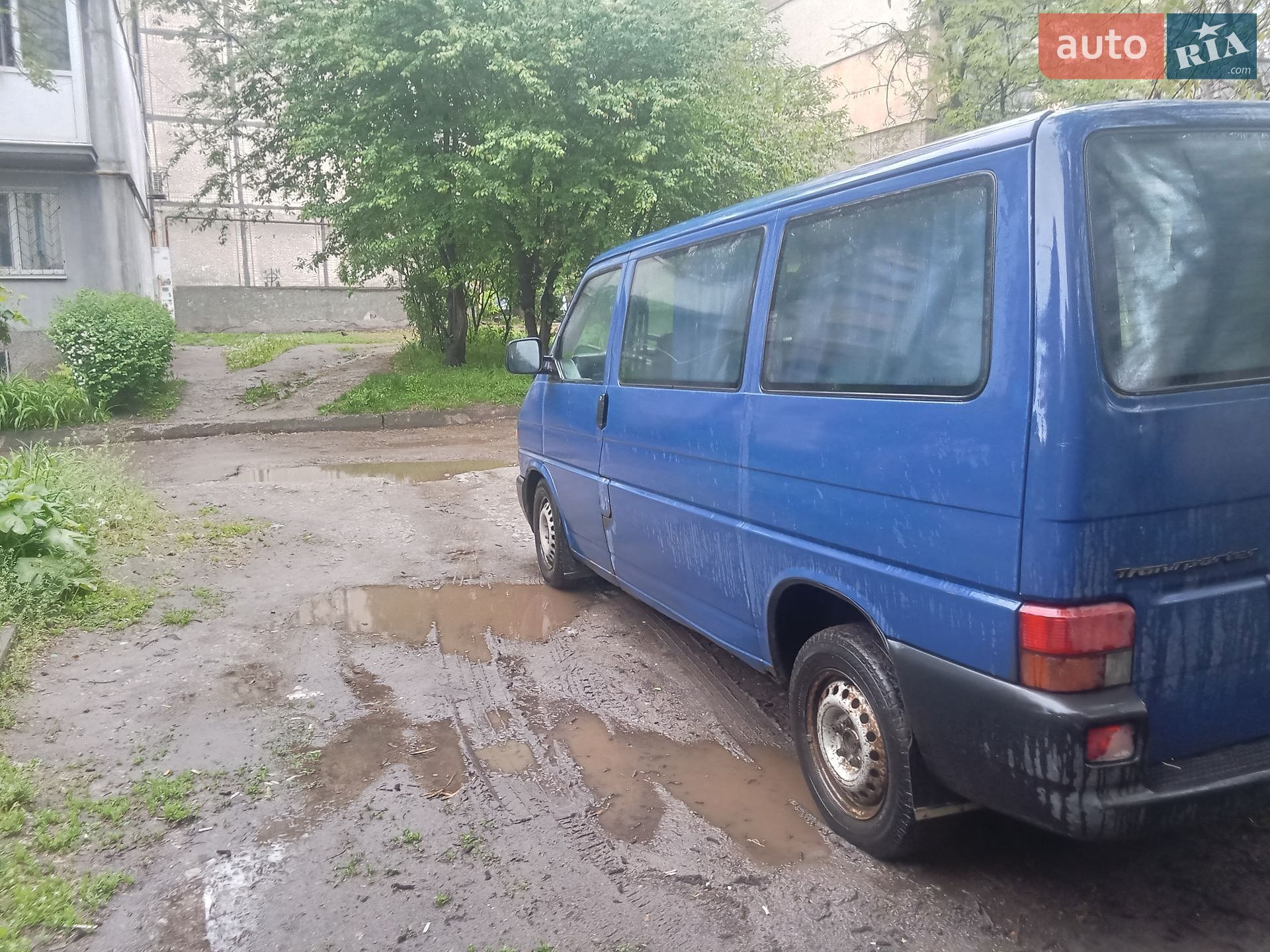 Volkswagen Transporter 2001 VIN WV1ZZZ70Z2H002420 фото оголошення 2 з 7