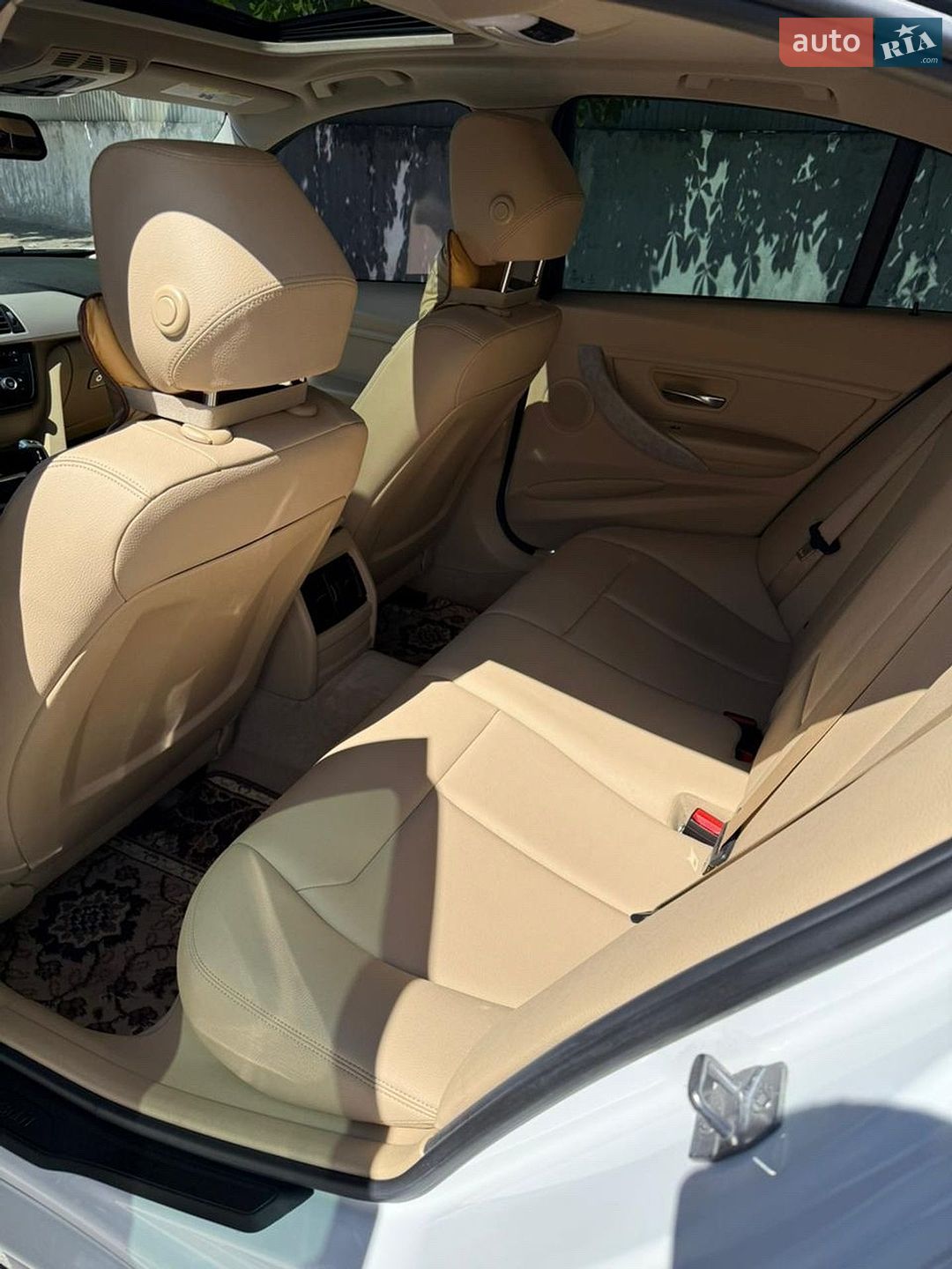 BMW 3 Series 2014 VIN WBA3C3G57FNS73355 фото оголошення 11 з 18