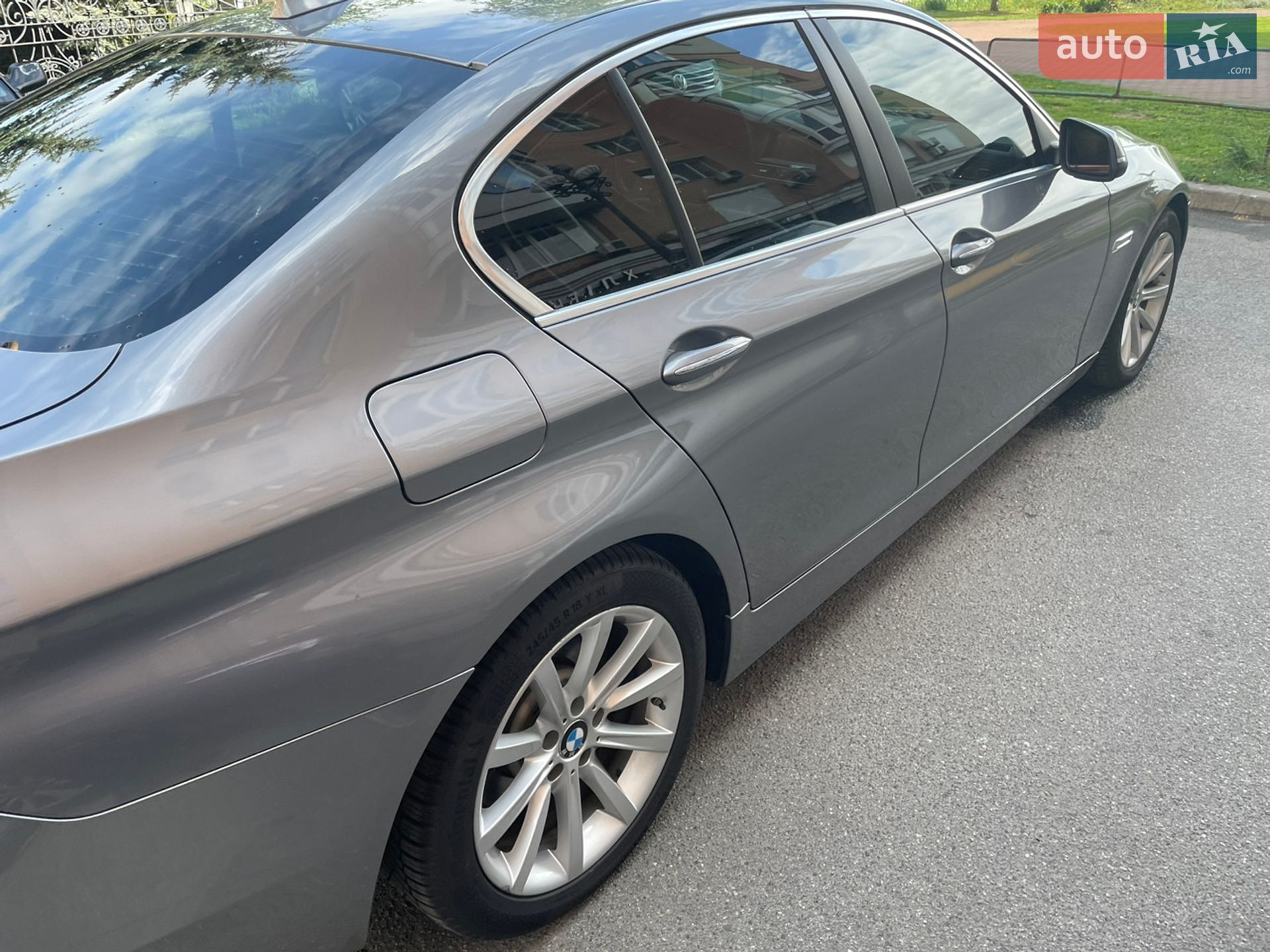 BMW 5 Series 2013 VIN WBAFV3C50EDZ33656 фото оголошення 11 з 65