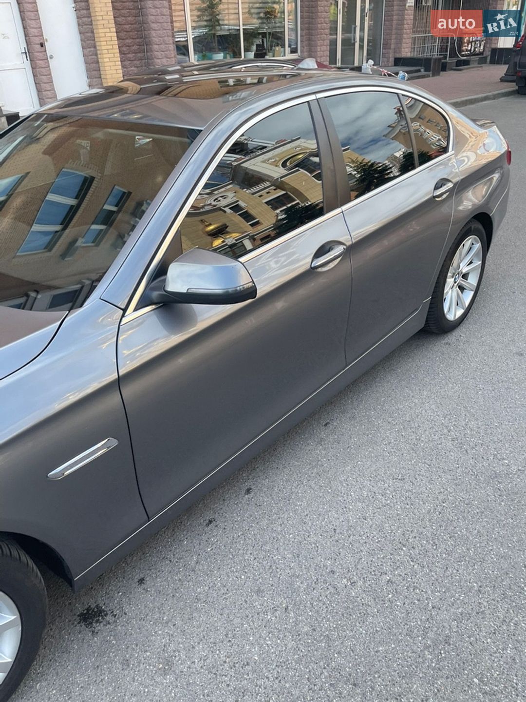 BMW 5 Series 2013 VIN WBAFV3C50EDZ33656 фото оголошення 16 з 65