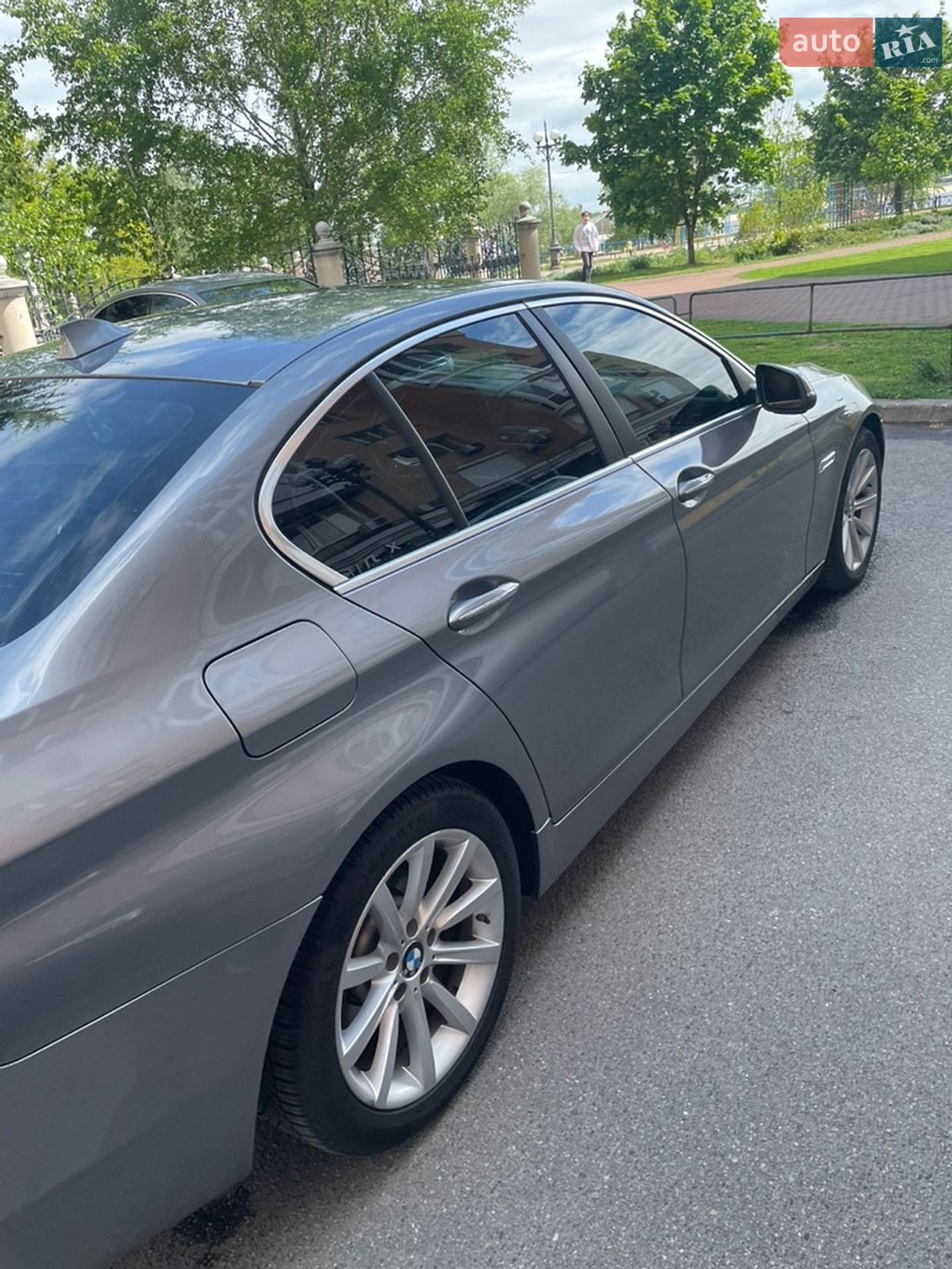 BMW 5 Series 2013 VIN WBAFV3C50EDZ33656 фото оголошення 19 з 65