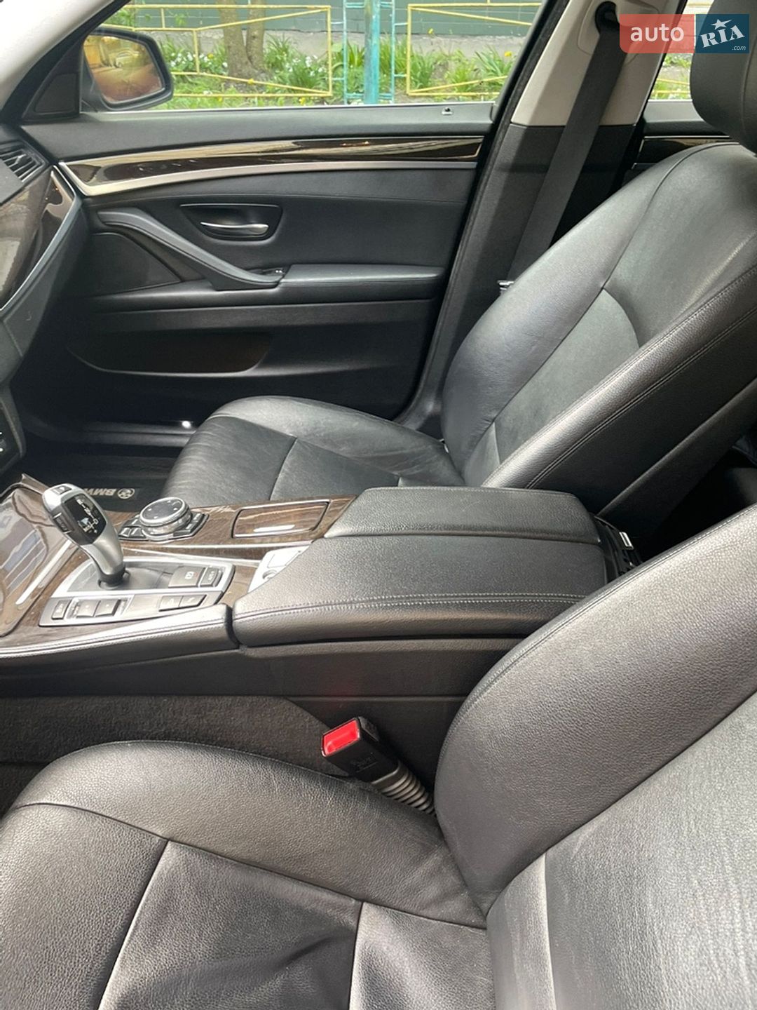 BMW 5 Series 2013 VIN WBAFV3C50EDZ33656 фото оголошення 56 з 65