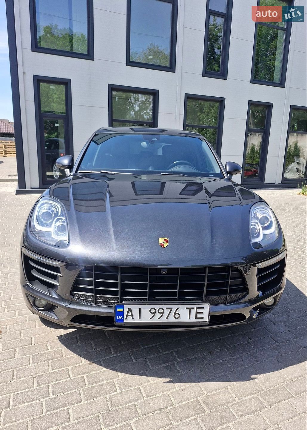 Porsche Macan 2018 VIN WP1AA2A51JLB10996 фото оголошення 3 з 23