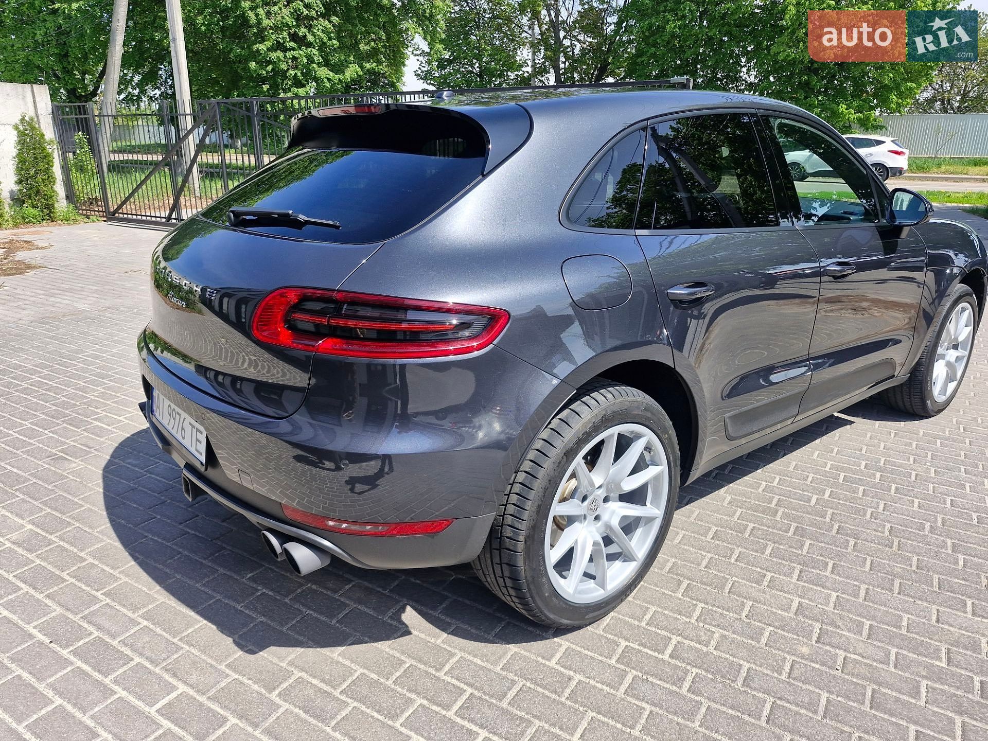 Porsche Macan 2018 VIN WP1AA2A51JLB10996 фото оголошення 8 з 23