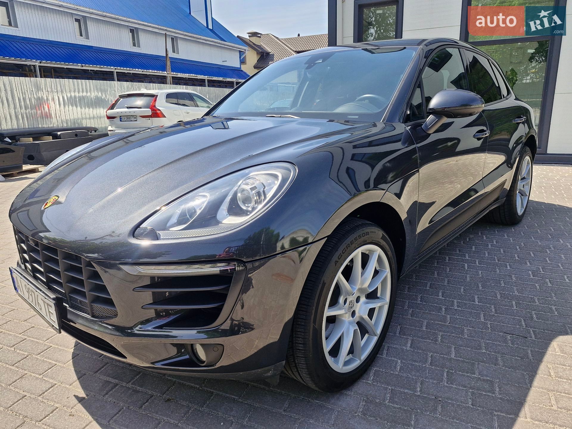 Porsche Macan 2018 VIN WP1AA2A51JLB10996 фото оголошення 2 з 23