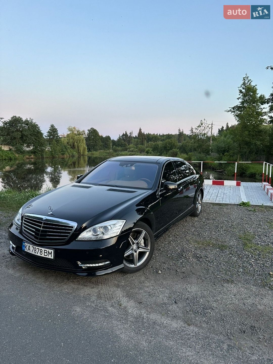 Mercedes-Benz S-Class 2010 VIN WDDNG8GB9AA337646 фото оголошення 13 з 46