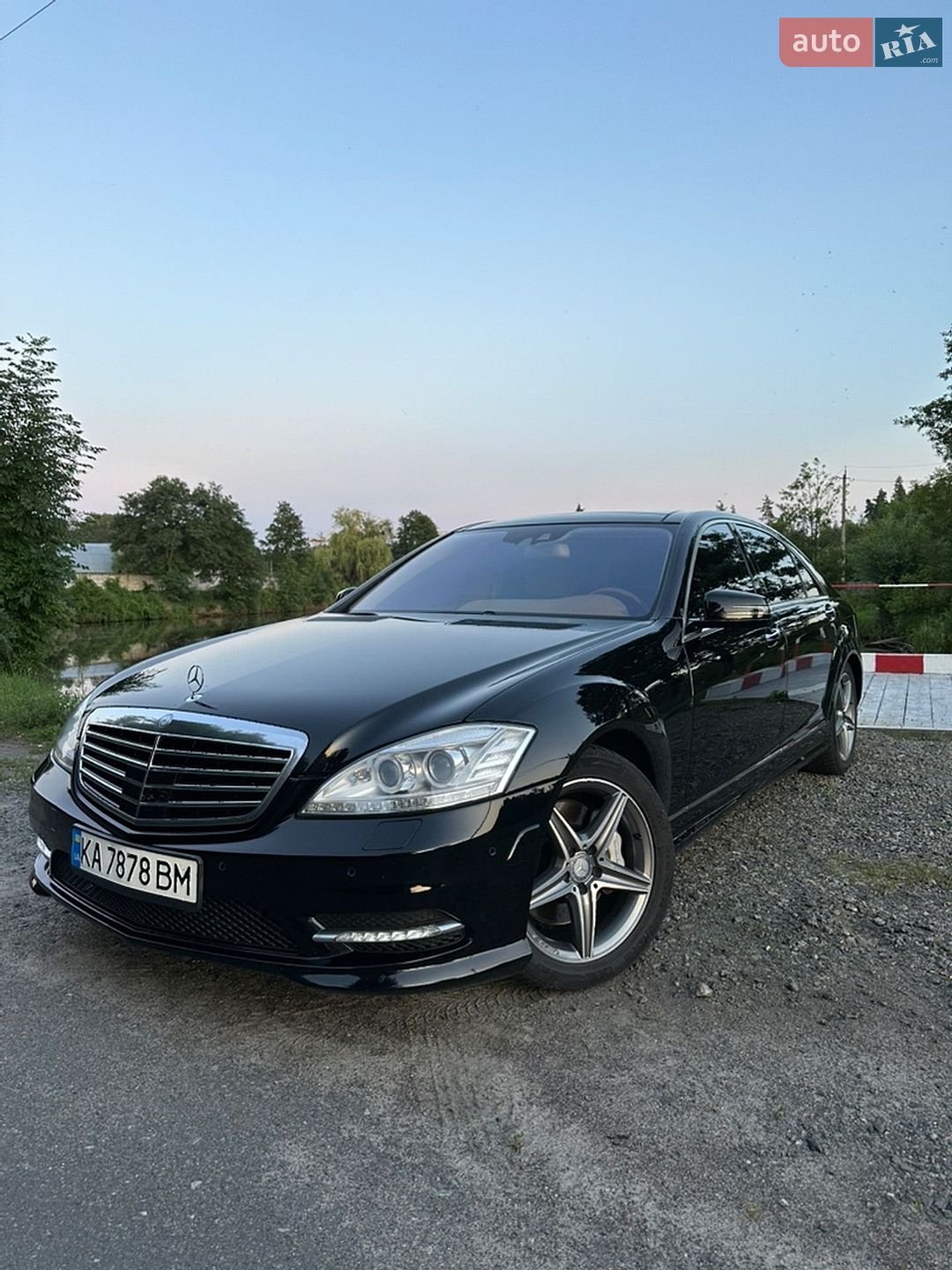 Mercedes-Benz S-Class 2010 VIN WDDNG8GB9AA337646 фото оголошення 12 з 46