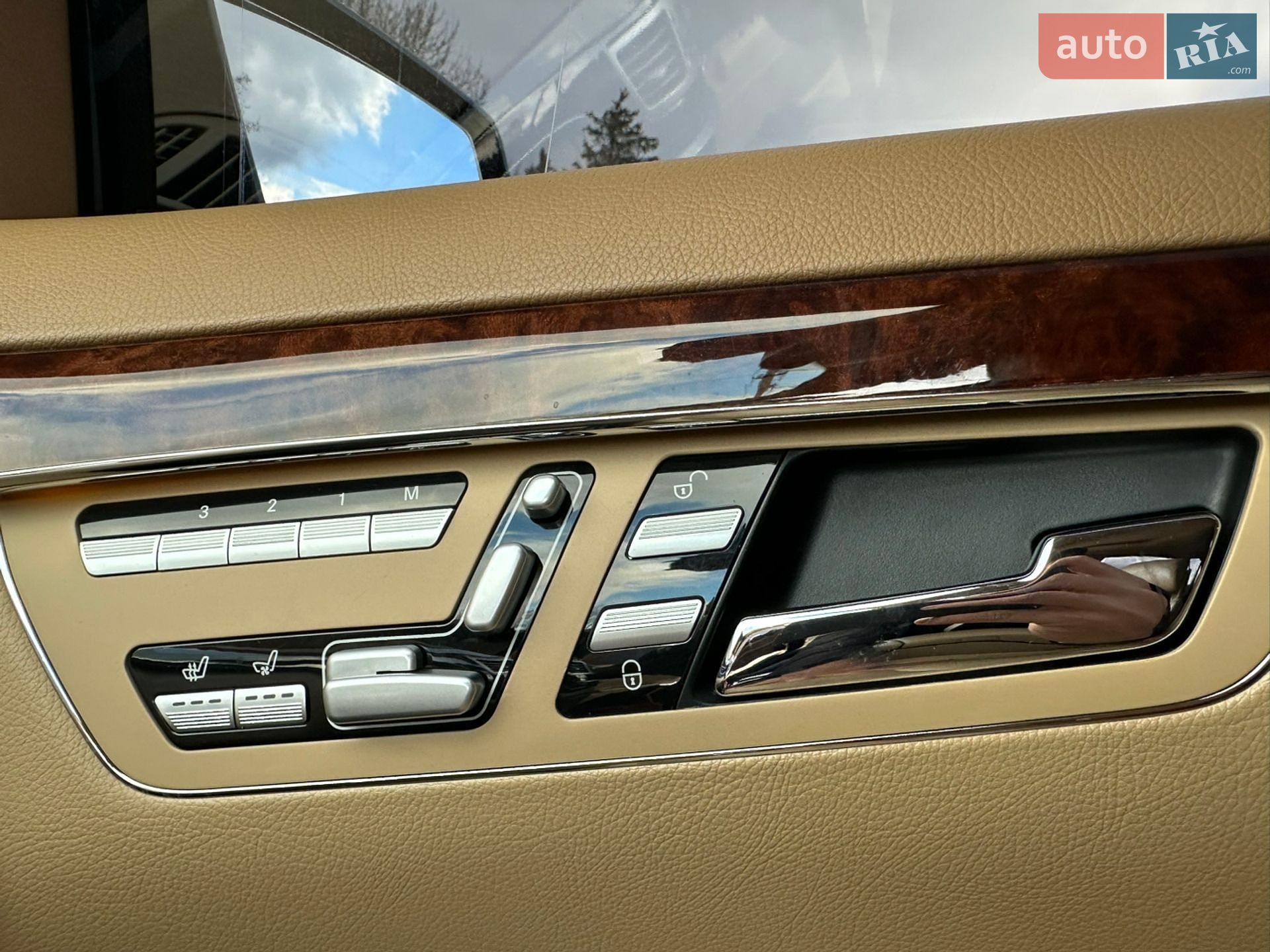 Mercedes-Benz S-Class 2010 VIN WDDNG8GB9AA337646 фото оголошення 28 з 46