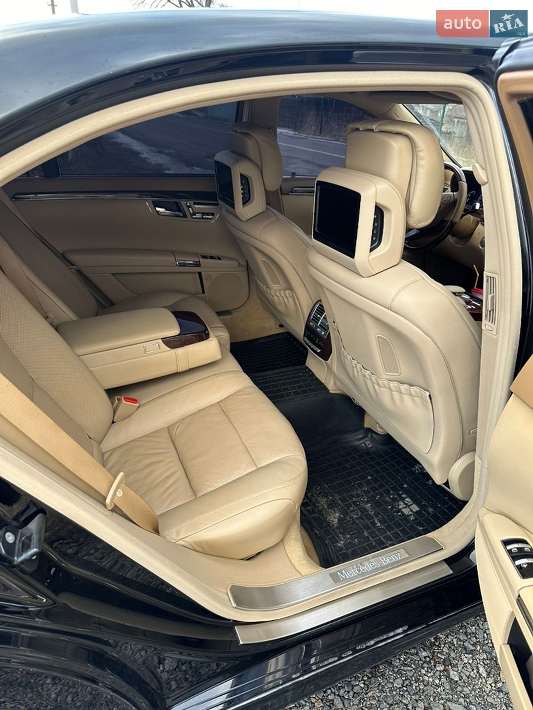 Mercedes-Benz S-Class 2010 VIN WDDNG8GB9AA337646 фото оголошення 31 з 46