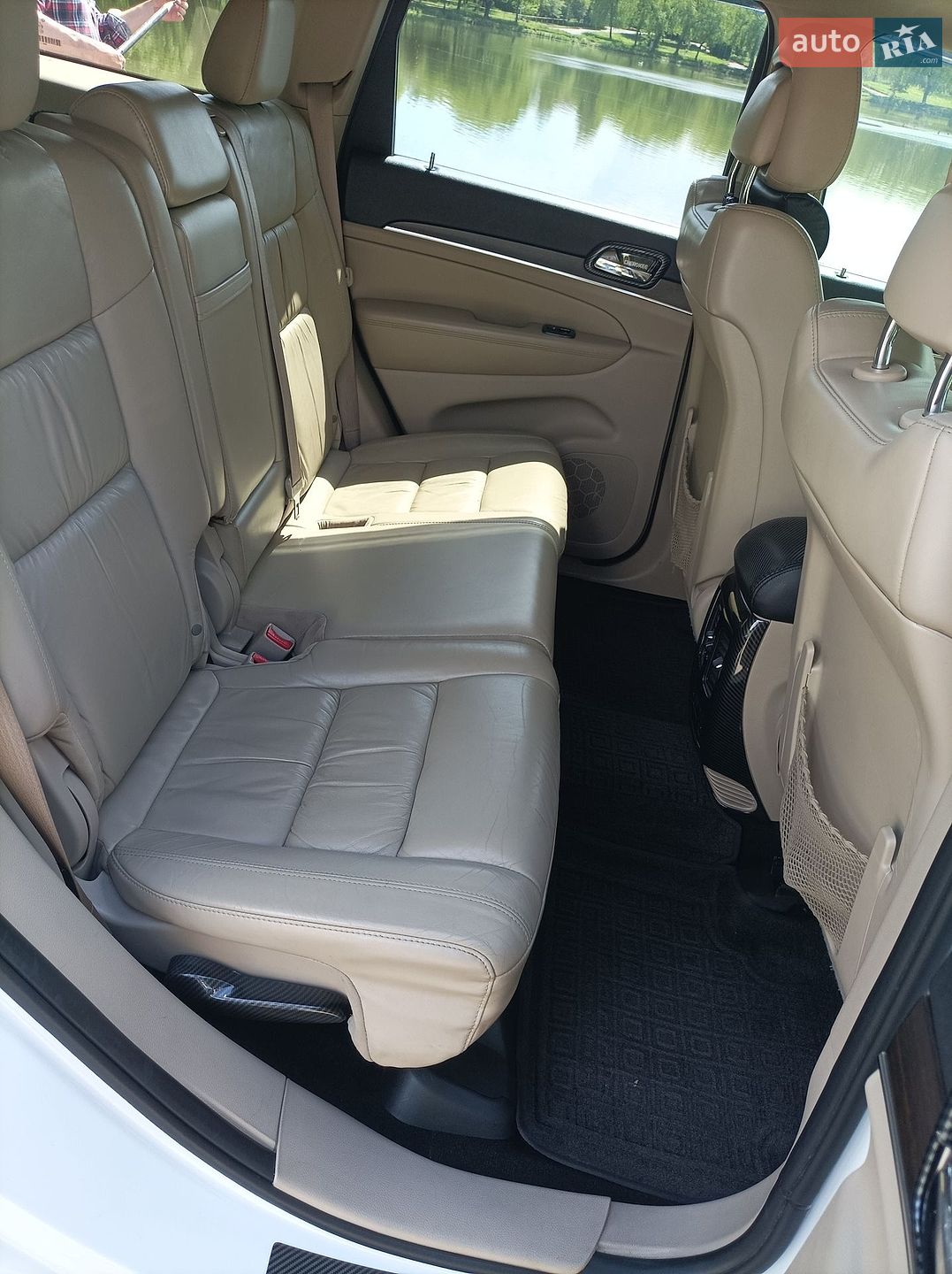 Jeep Grand Cherokee 2013 VIN 1C4RJEBM2EC317169 фото оголошення 20 з 30