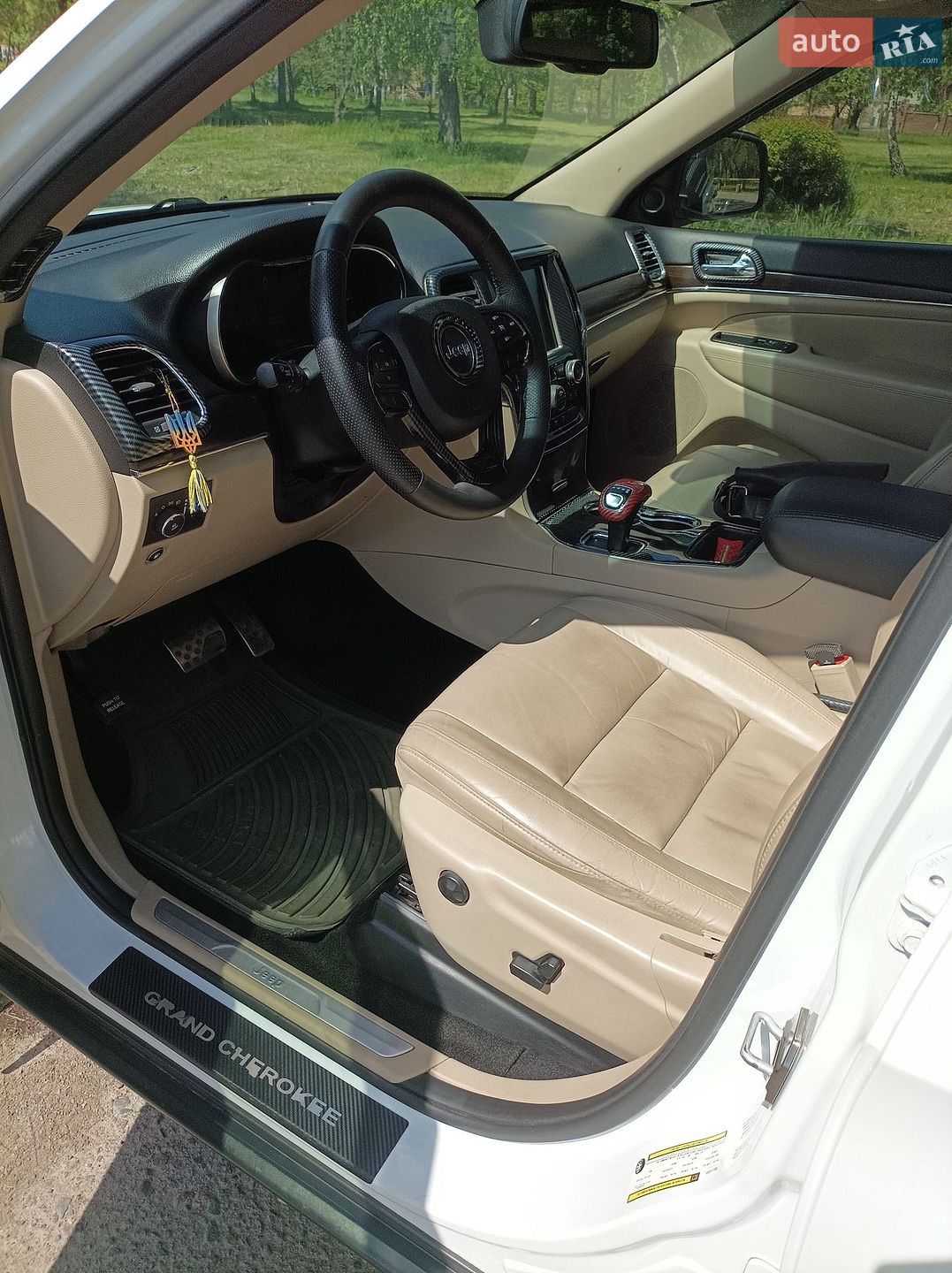 Jeep Grand Cherokee 2013 VIN 1C4RJEBM2EC317169 фото оголошення 12 з 30