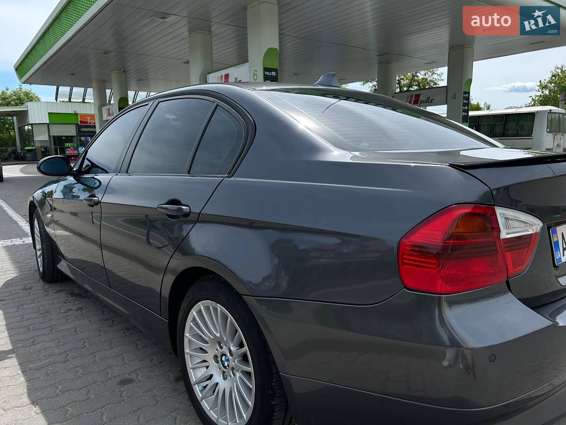 BMW 3 Series 2008 VIN WBAVF31080A090185 фото оголошення 3 з 14