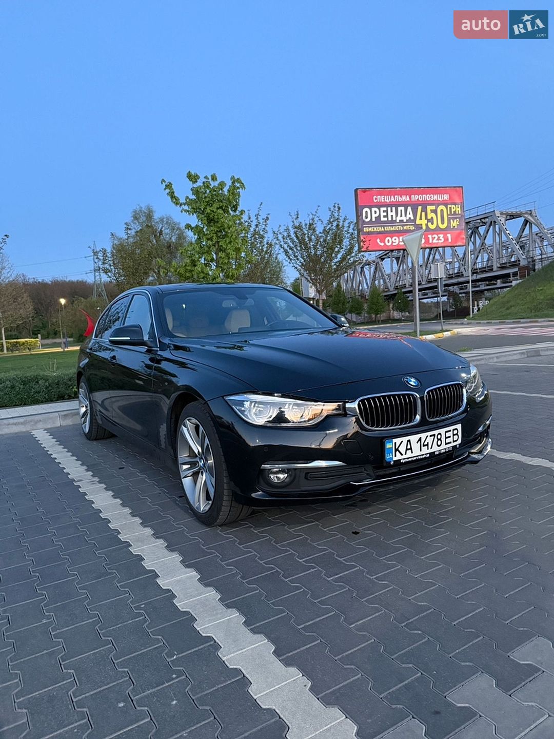 BMW 3 Series 2018 VIN WBA8D9C54JA615727 фото оголошення 2 з 39