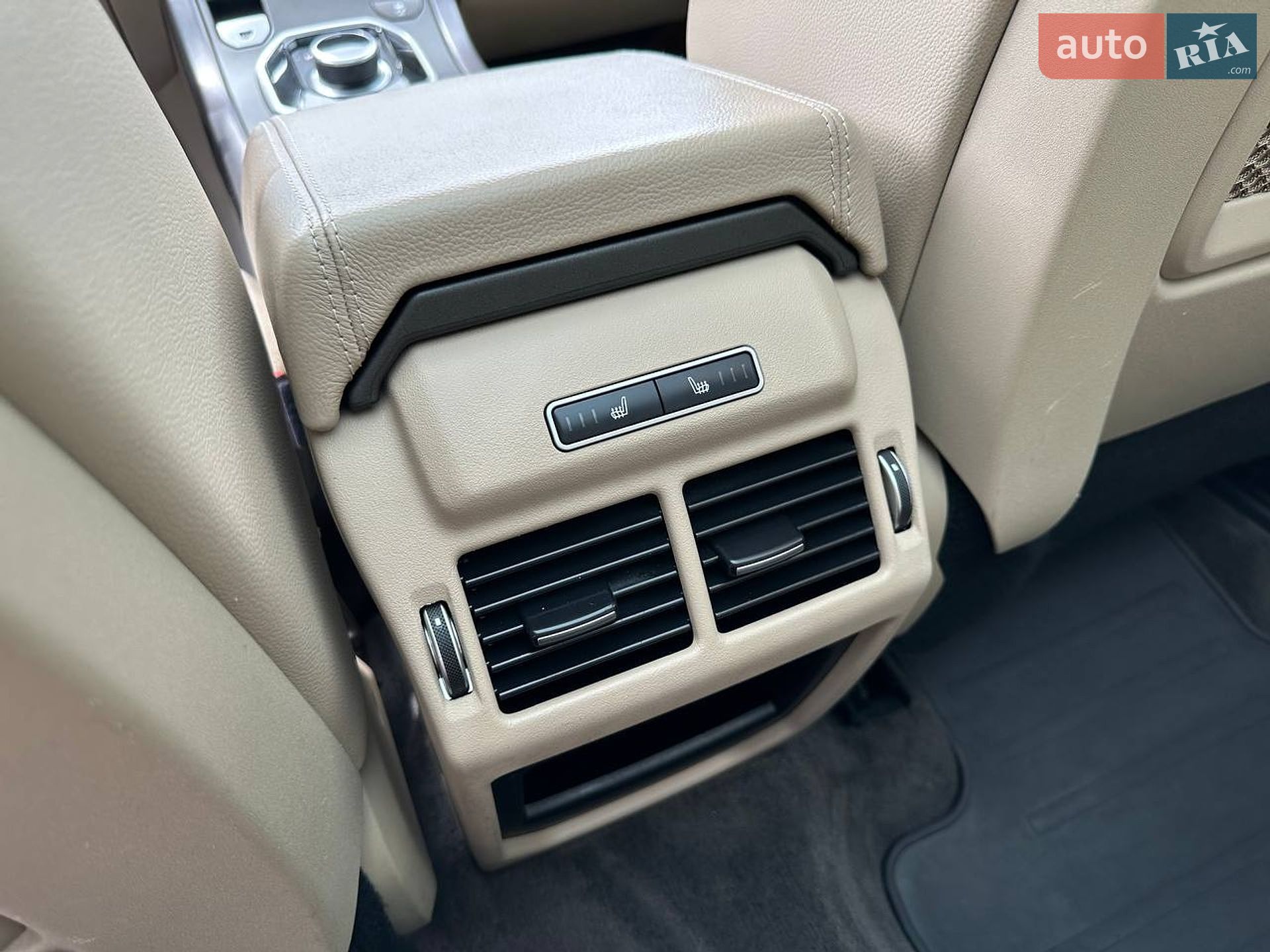 Land Rover Range Rover Evoque 2018 VIN SALVP2RX1JH272646 фото оголошення 22 з 36
