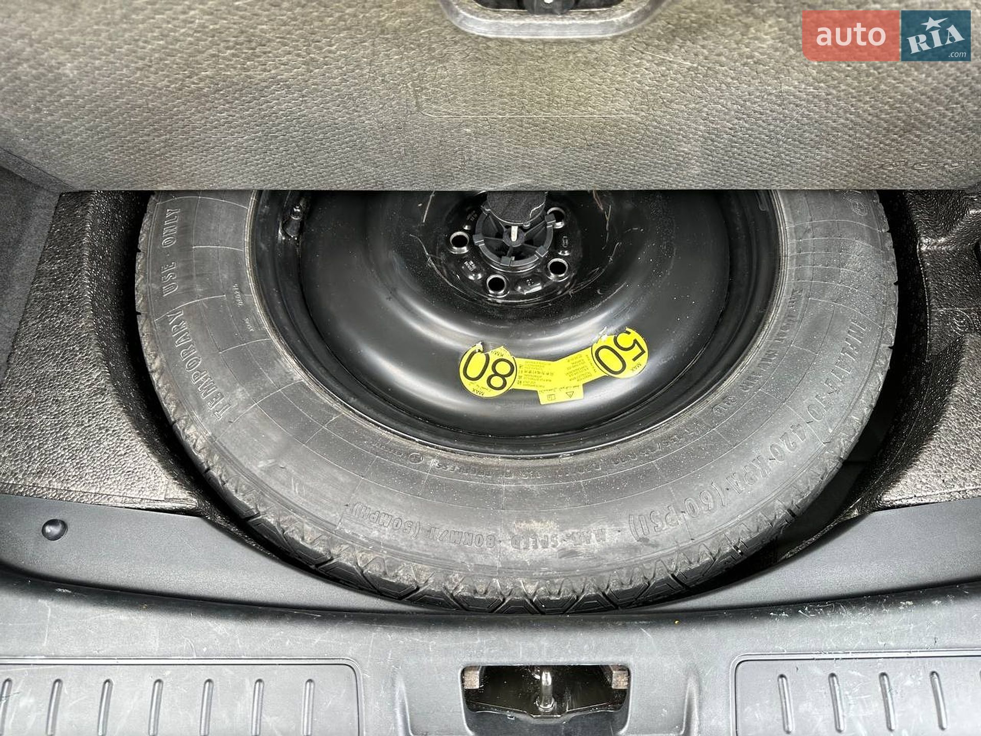Land Rover Range Rover Evoque 2018 VIN SALVP2RX1JH272646 фото оголошення 25 з 36