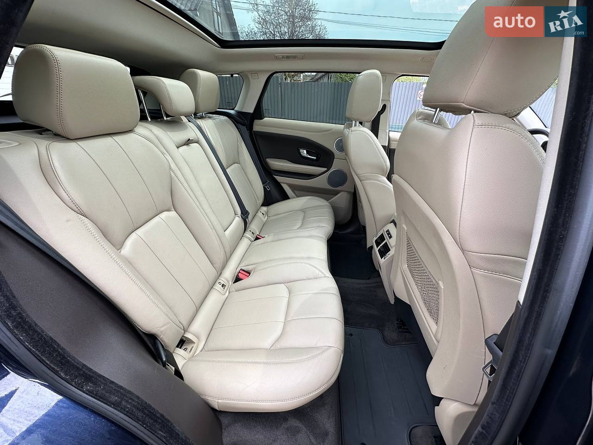 Land Rover Range Rover Evoque 2018 VIN SALVP2RX1JH272646 фото оголошення 26 з 36