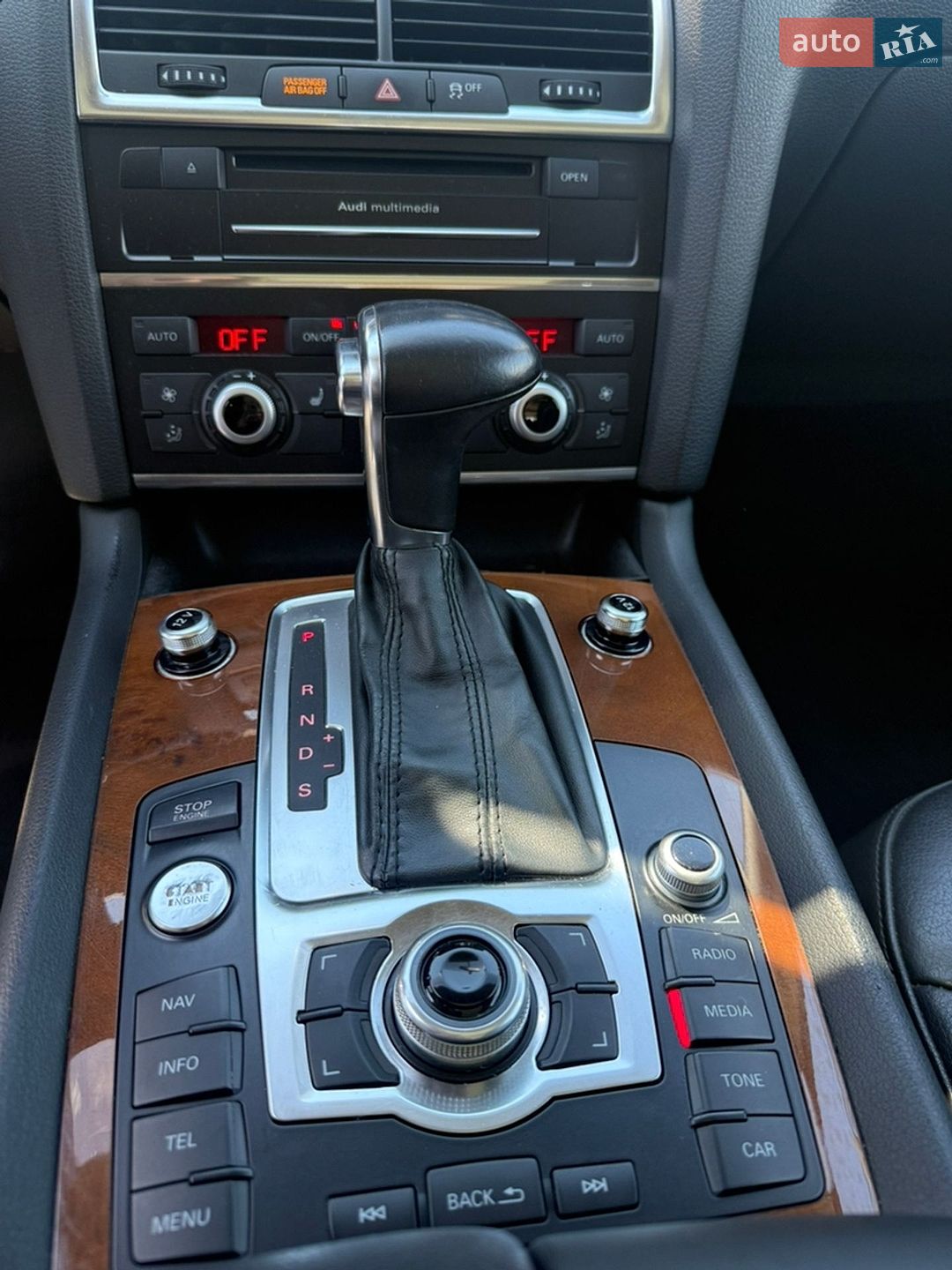 Audi Q7 2014 VIN WA1LGAFE8FD006870 фото оголошення 18 з 34