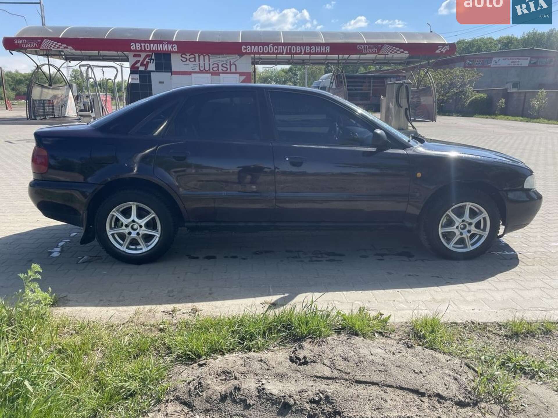Audi A4 1996 VIN WAUZZZ8DZTA063067 фото оголошення 6 з 7