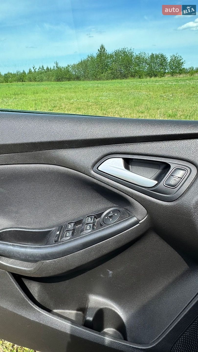 Ford Focus 2015 VIN 1FADP3K20GL259647 фото оголошення 5 з 13